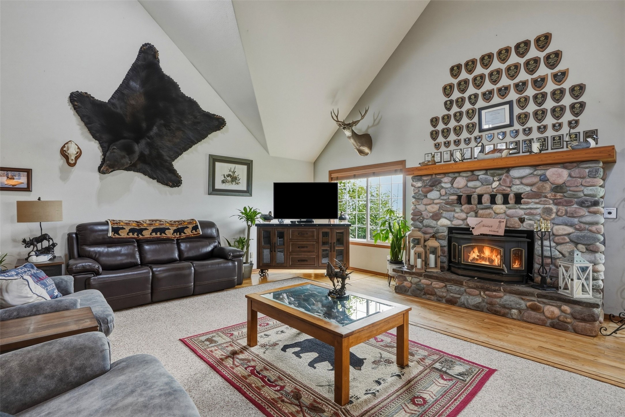 42501 Stasso Road Property Photo 6