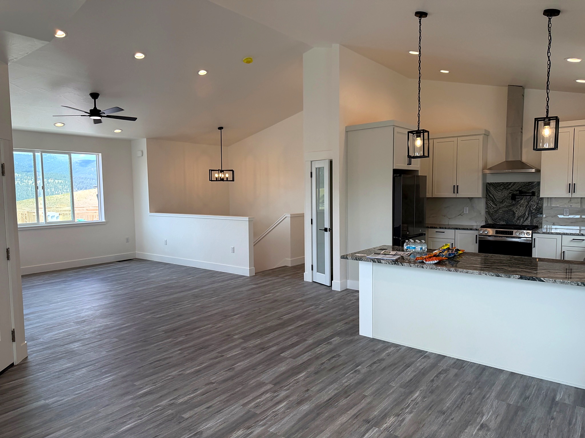 7830 Parker Lee Court Property Photo 4