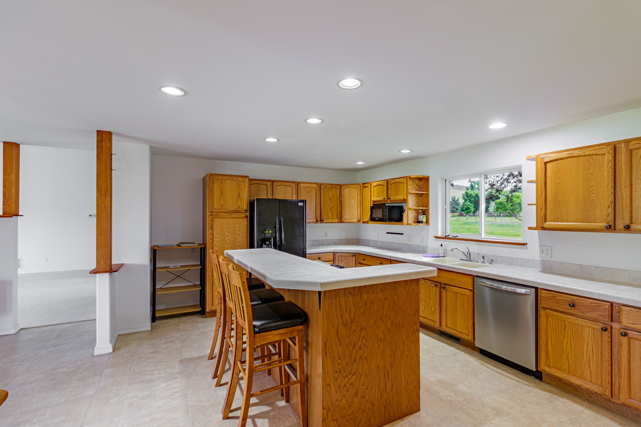 10100 The Lane Property Photo 6