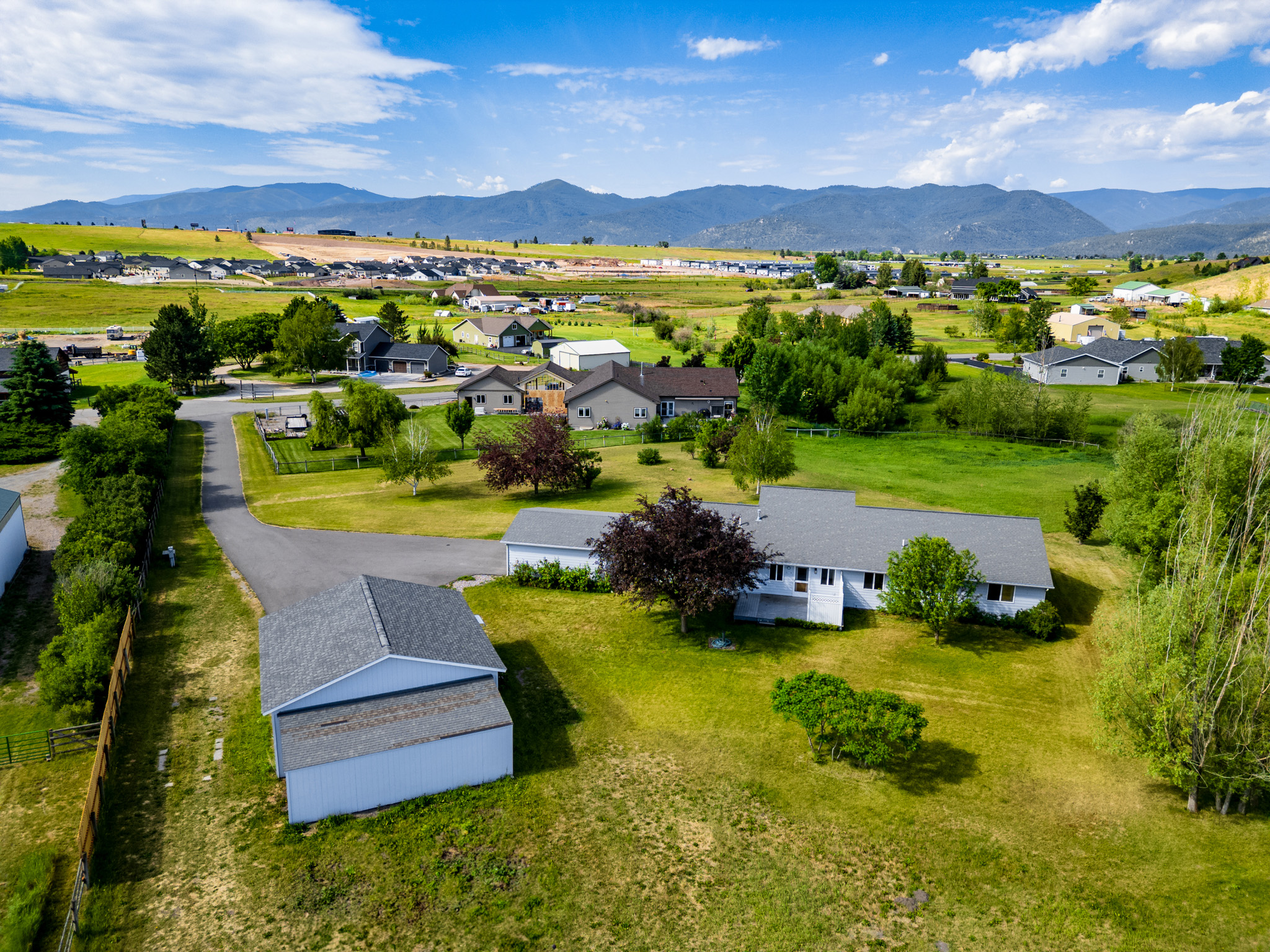 10100 The Lane Property Photo 40