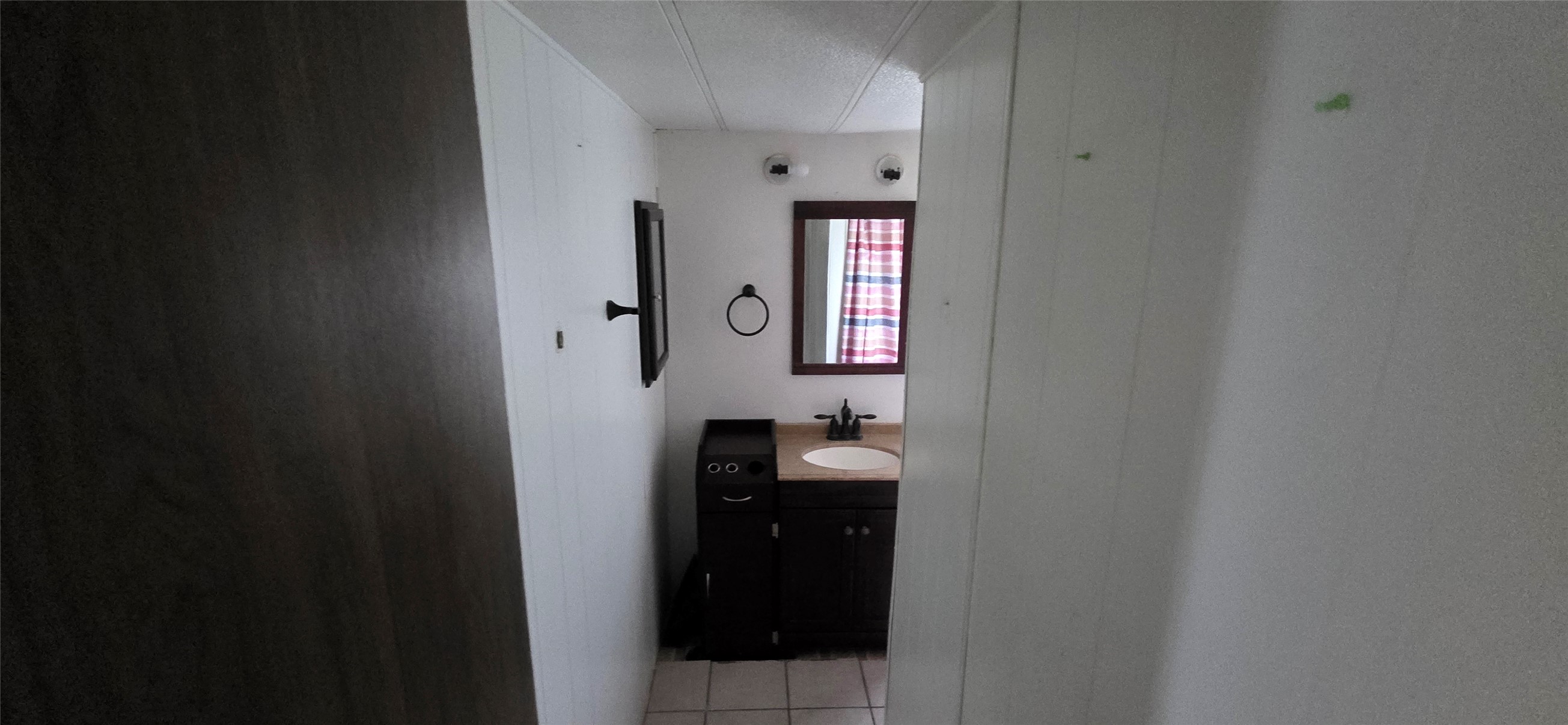 1805 Joslyn Street 226 Property Photo 9