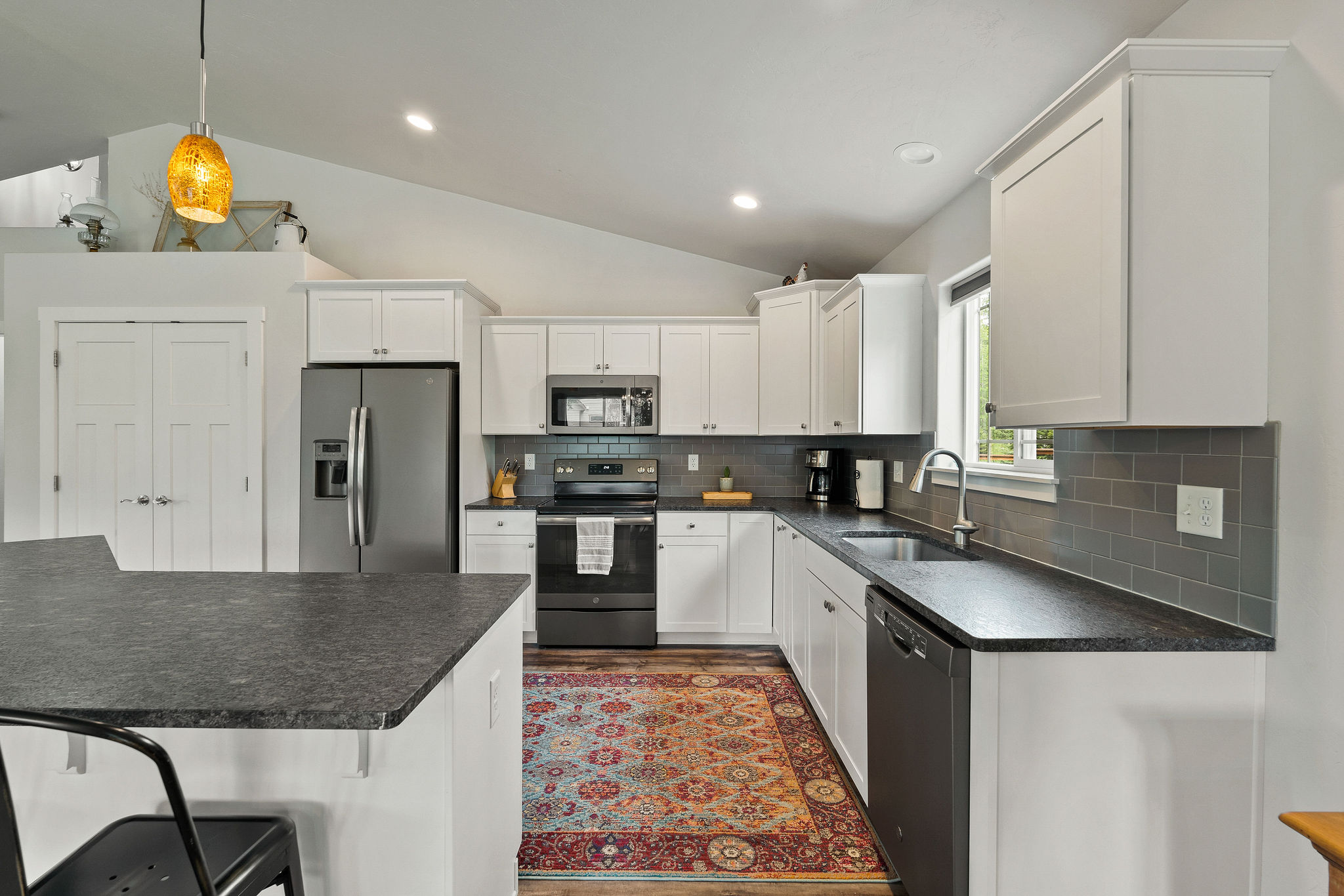 13404 Crescent Moon Drive Property Photo 13