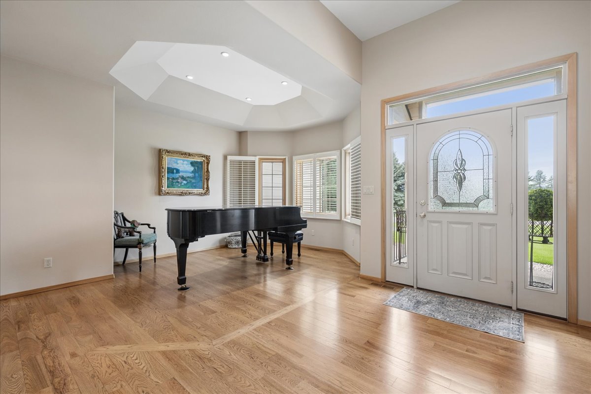 101 Whitetail Court Property Photo 4