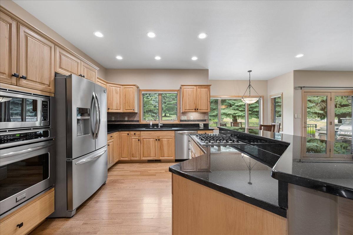 101 Whitetail Court Property Photo 8