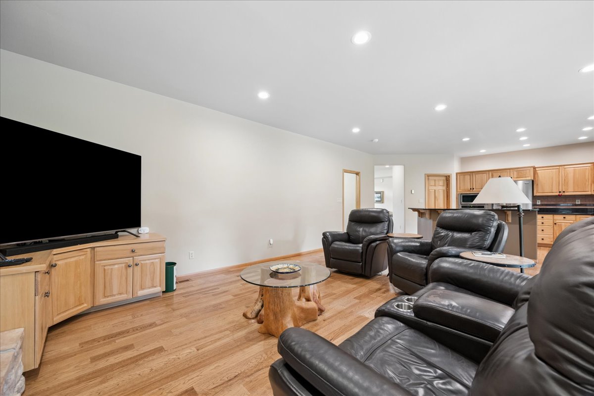 101 Whitetail Court Property Photo 14