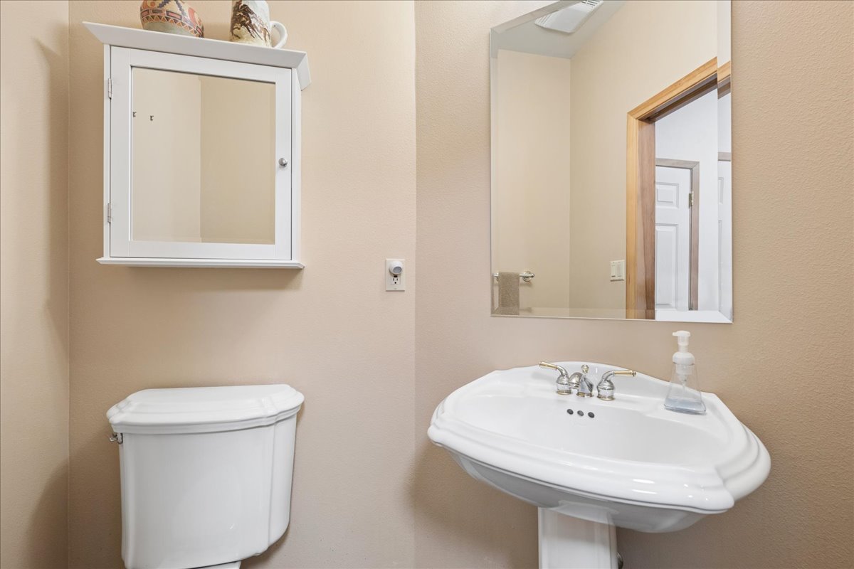101 Whitetail Court Property Photo 33