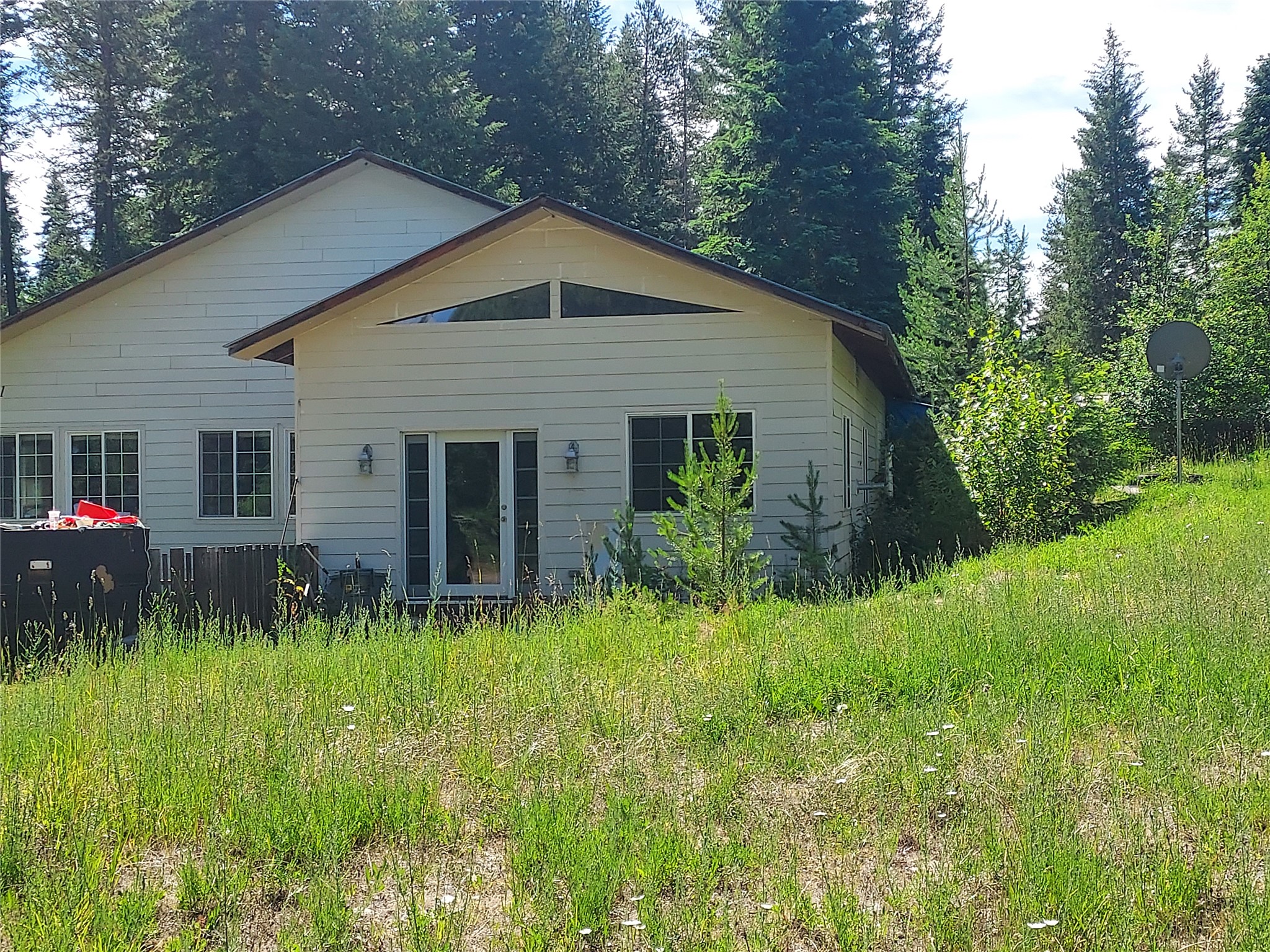 431 Waterfront Road Property Photo 1