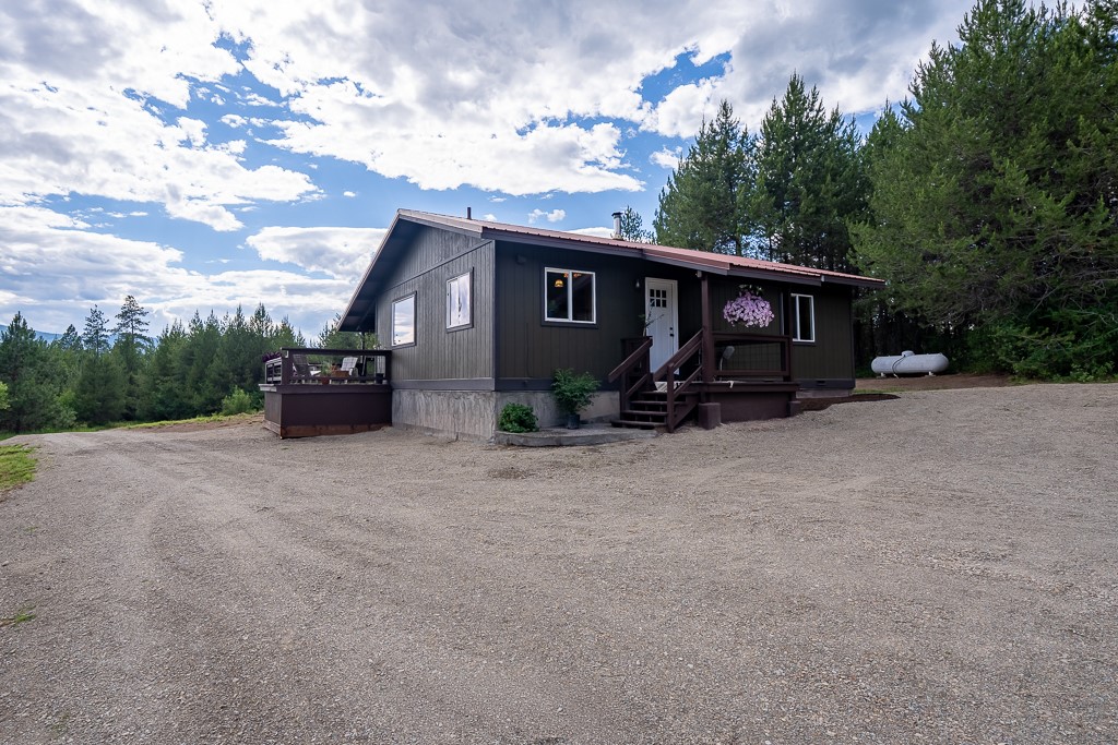 2658 Mt Highway 200 Property Photo 33