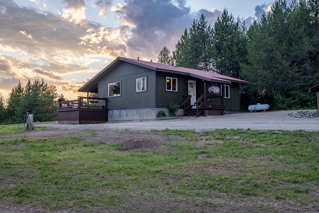 2658 Mt Highway 200 Property Photo 39