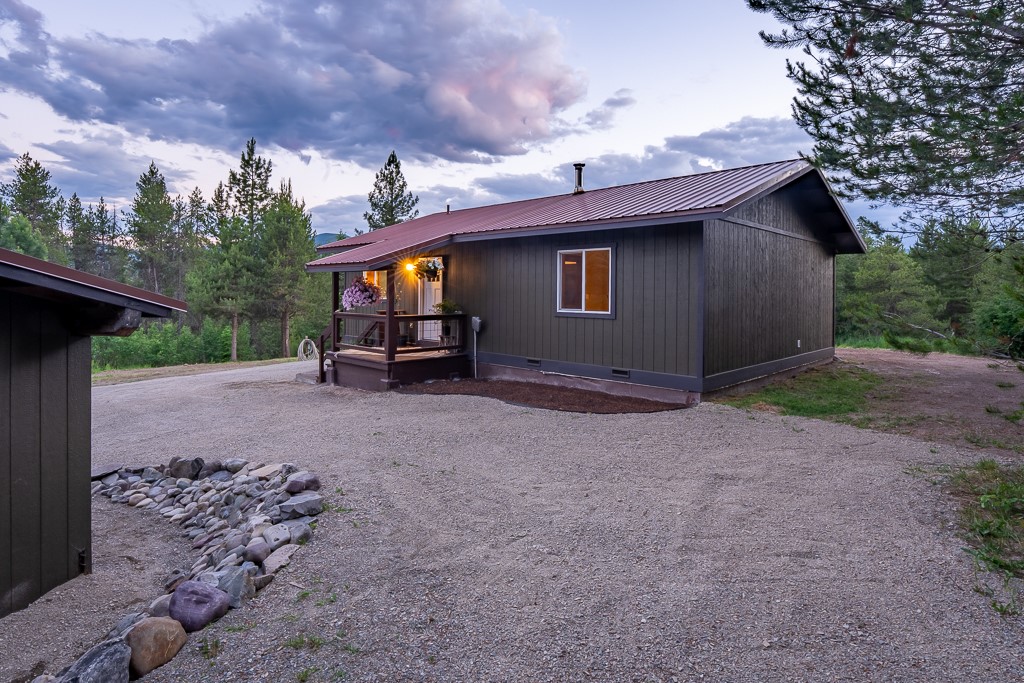2658 Mt Highway 200 Property Photo 41