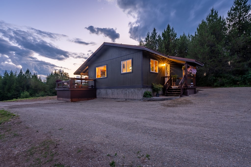 2658 Mt Highway 200 Property Photo 43