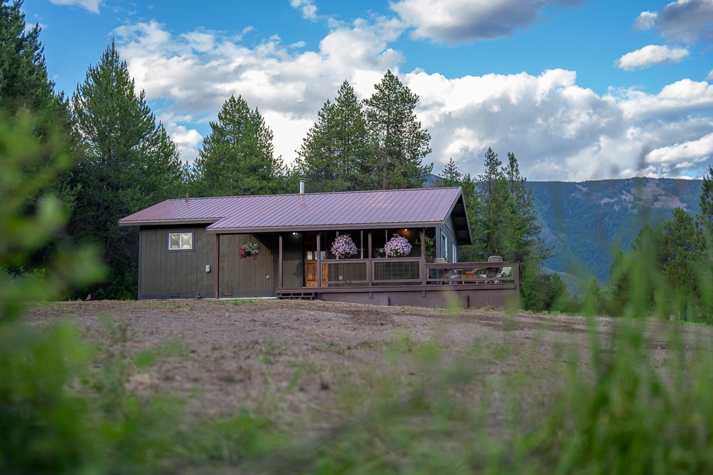2658 Mt Highway 200 Property Photo 48