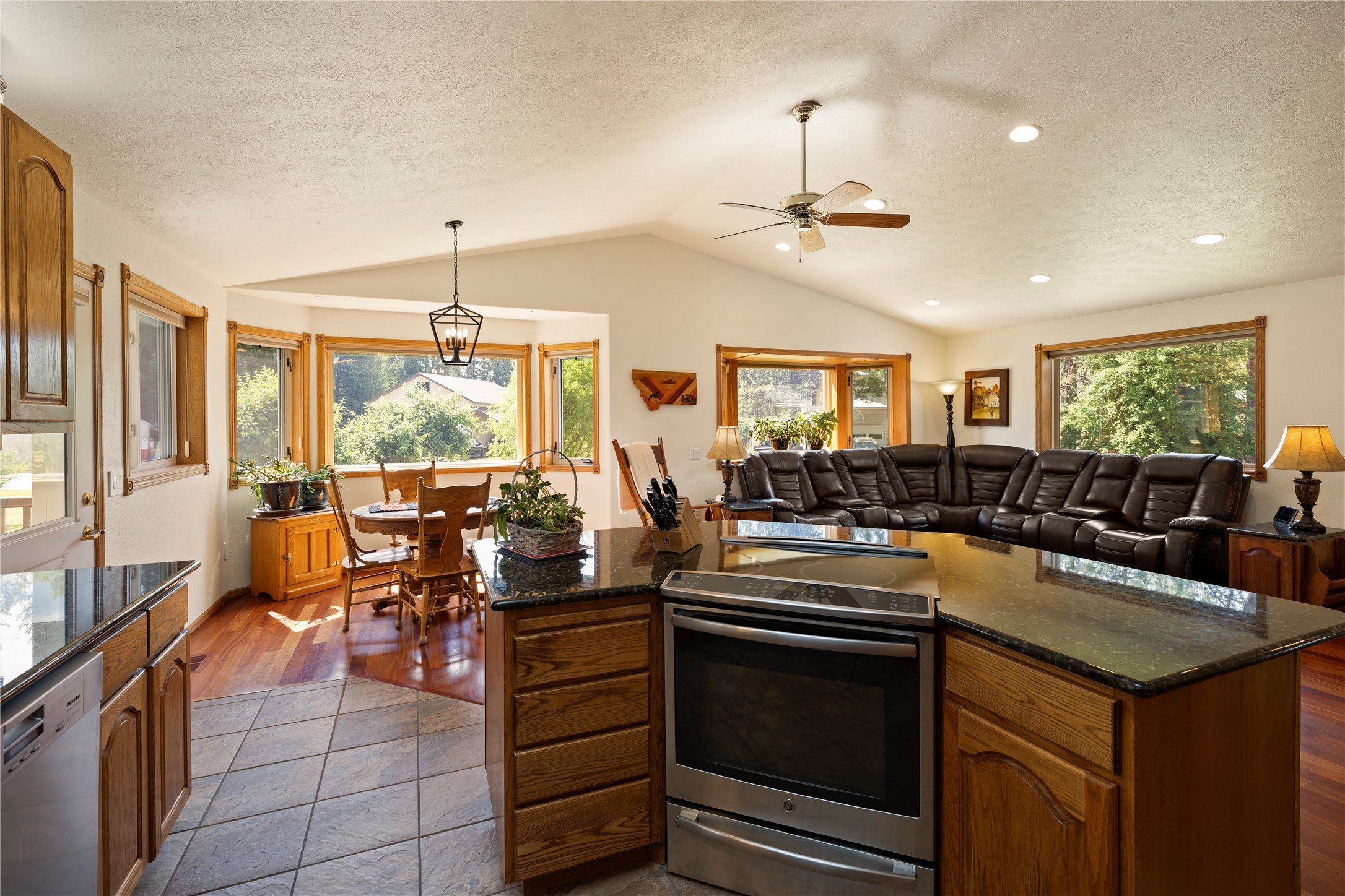 259 Highwood Drive Property Photo 15