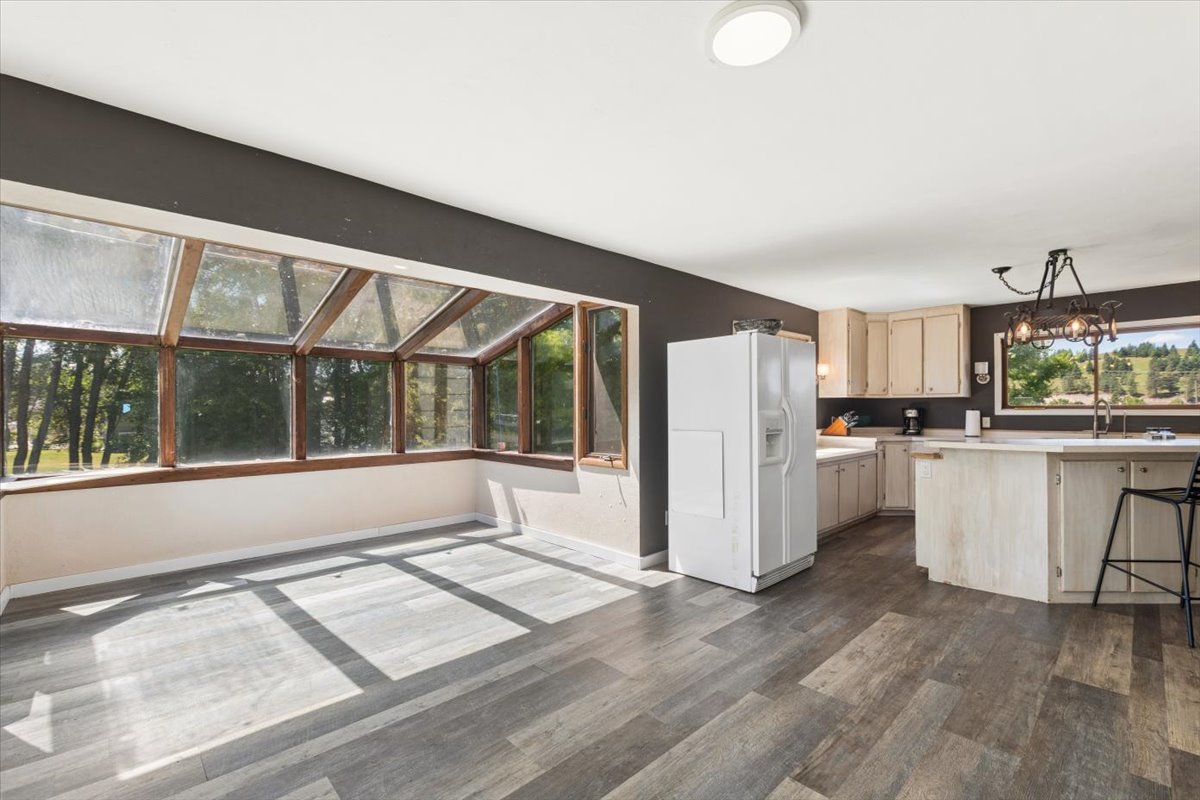 823 5th Avenue E Property Photo 20