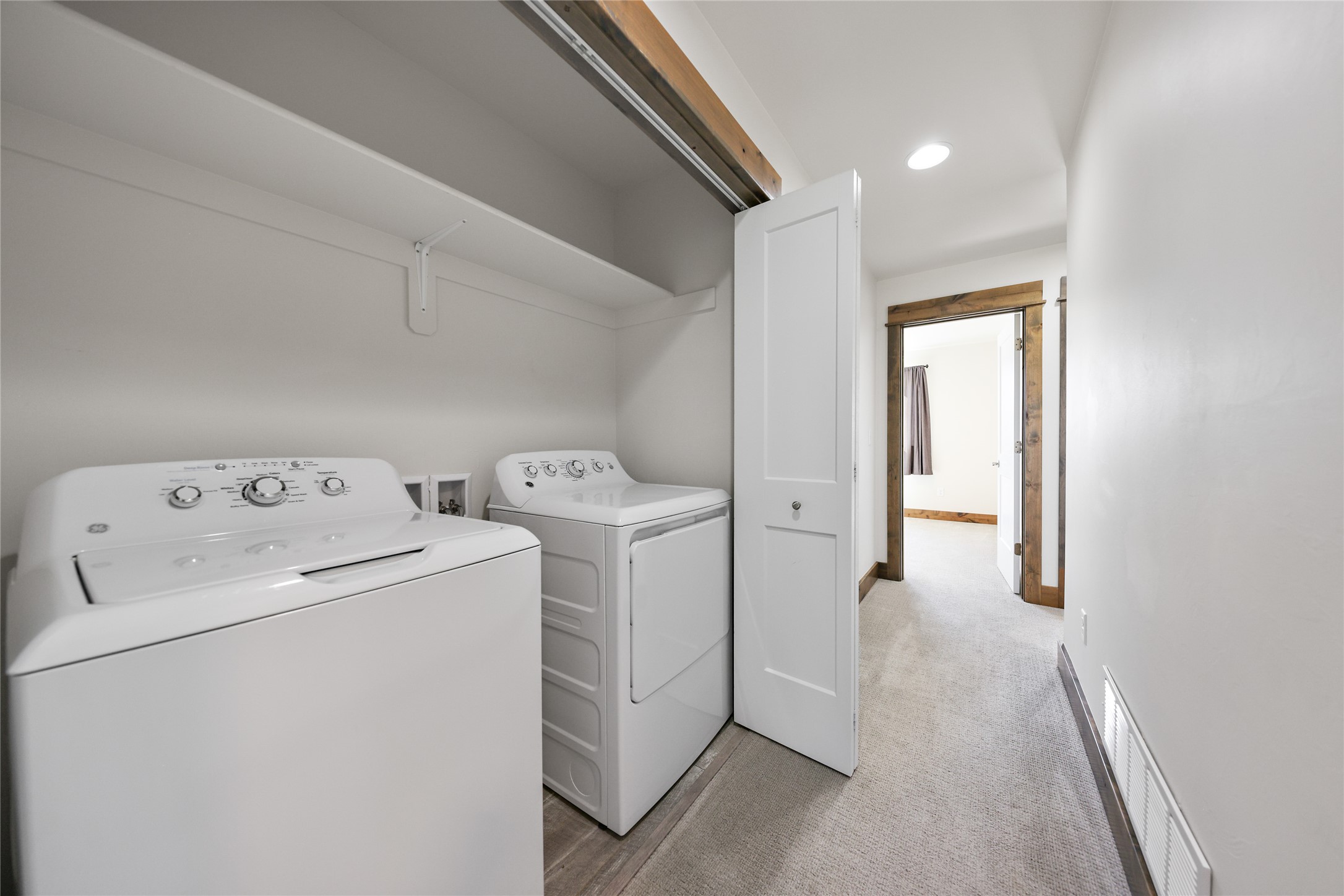 1245 Baxter Creek Way B Property Photo 25