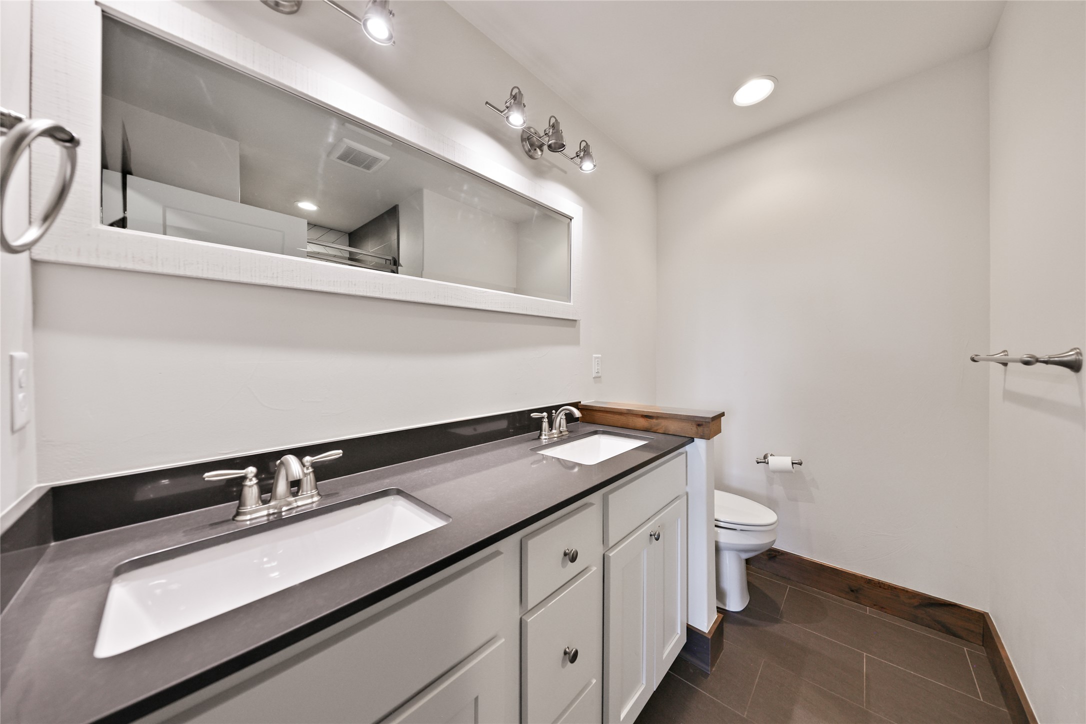1245 Baxter Creek Way B Property Photo 30