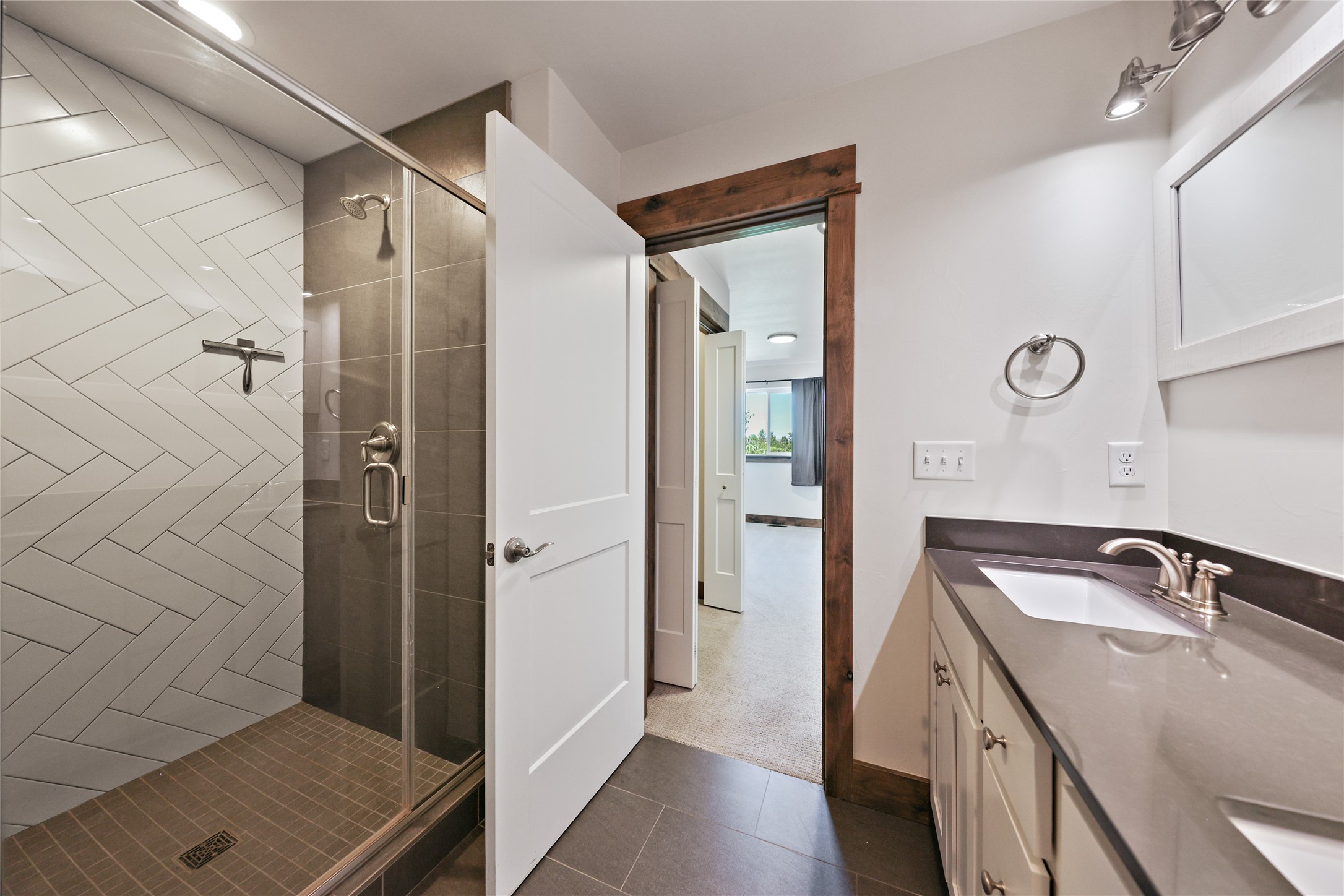 1245 Baxter Creek Way B Property Photo 32