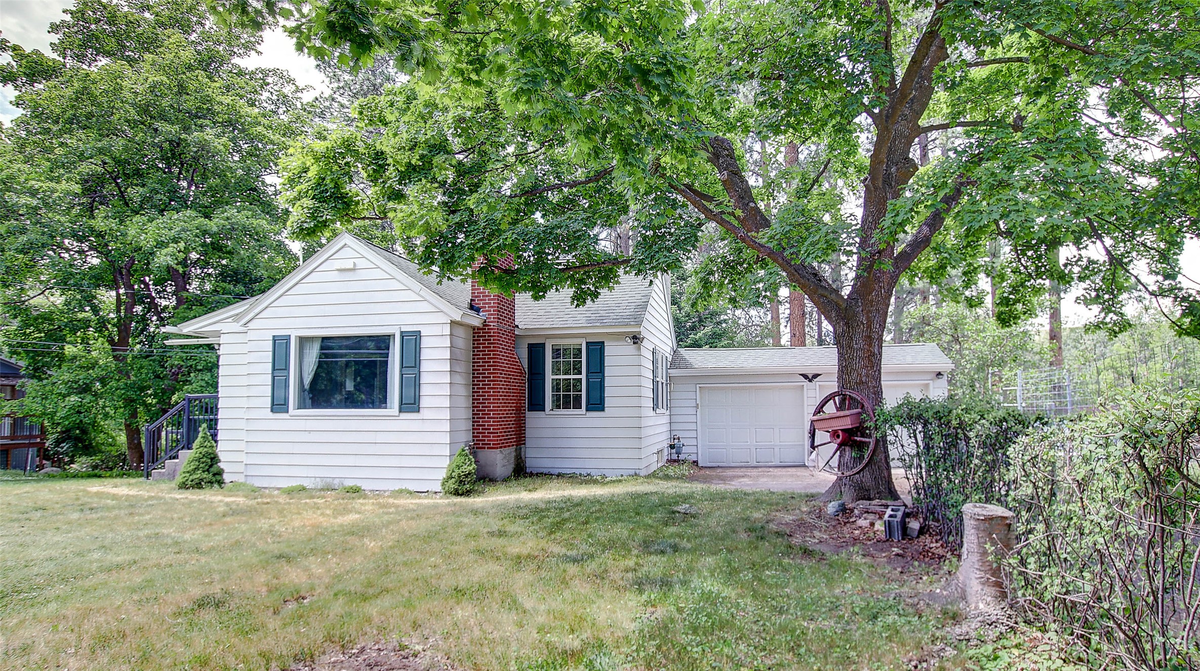 2405 Gilbert Avenue Property Photo 4
