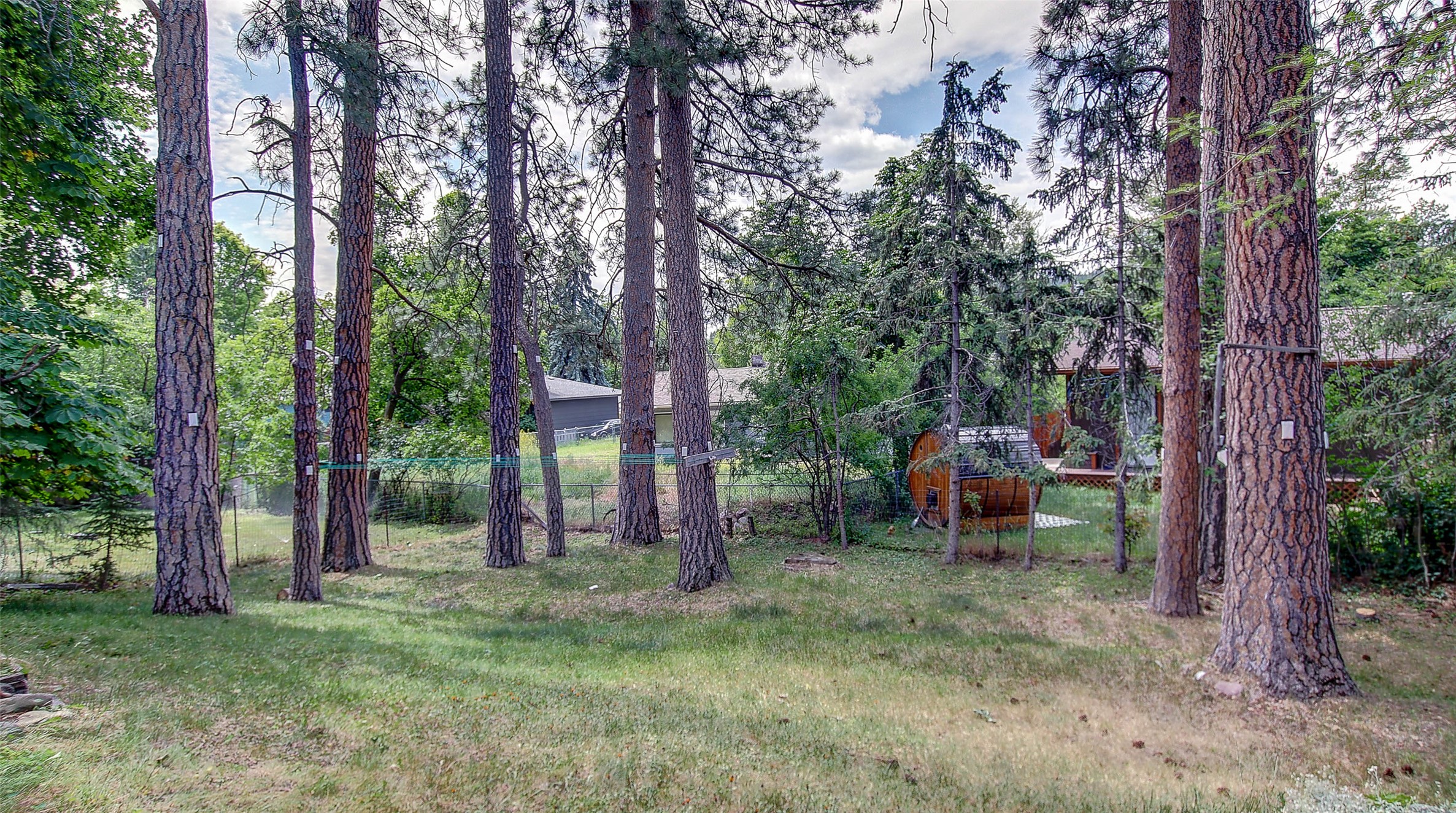 2405 Gilbert Avenue Property Photo 21