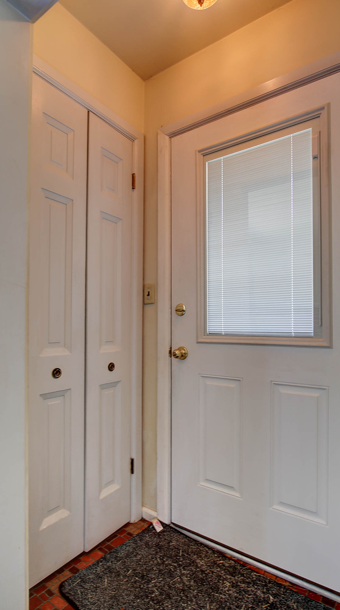 2405 Gilbert Avenue Property Photo 23