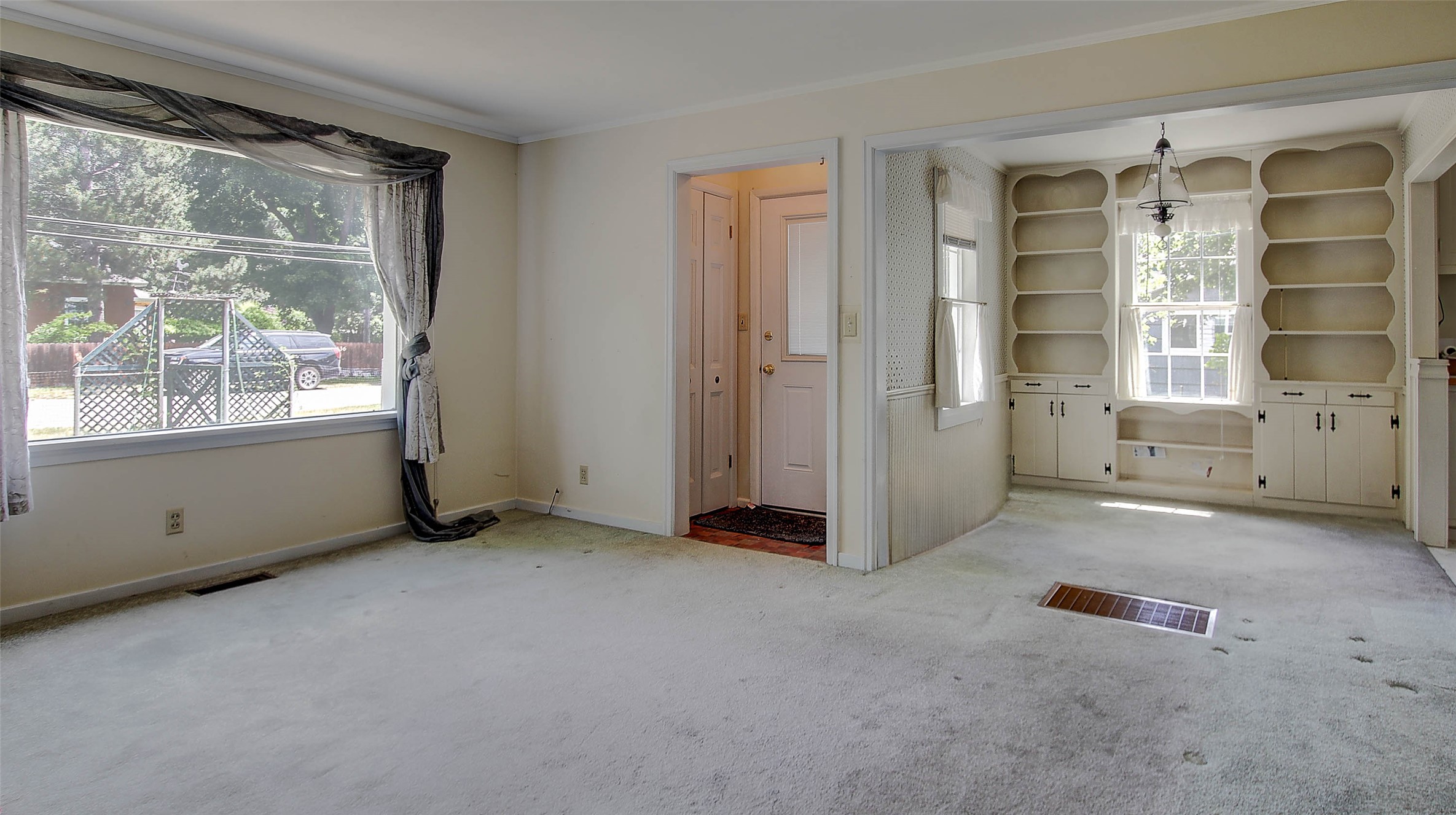 2405 Gilbert Avenue Property Photo 26