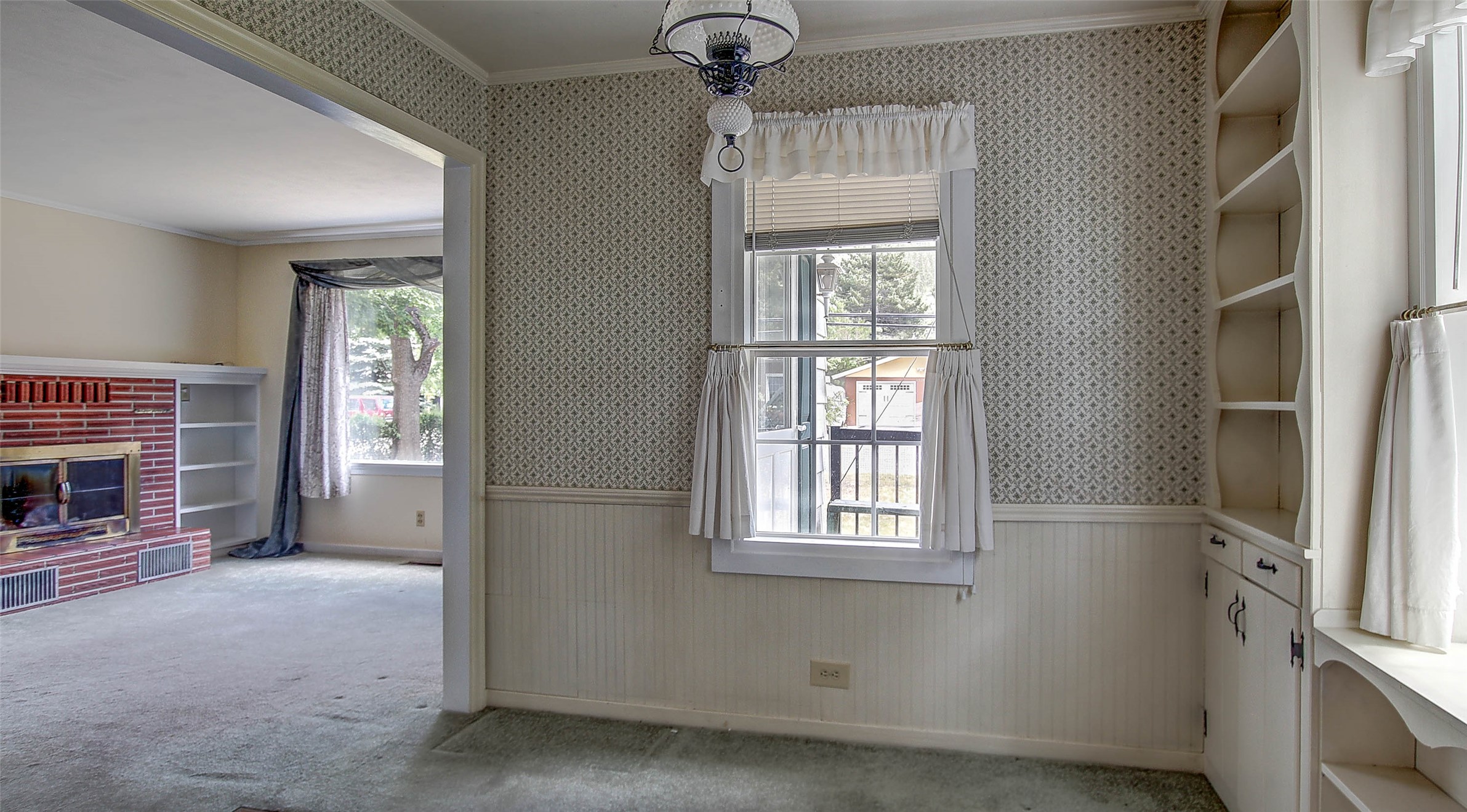 2405 Gilbert Avenue Property Photo 28