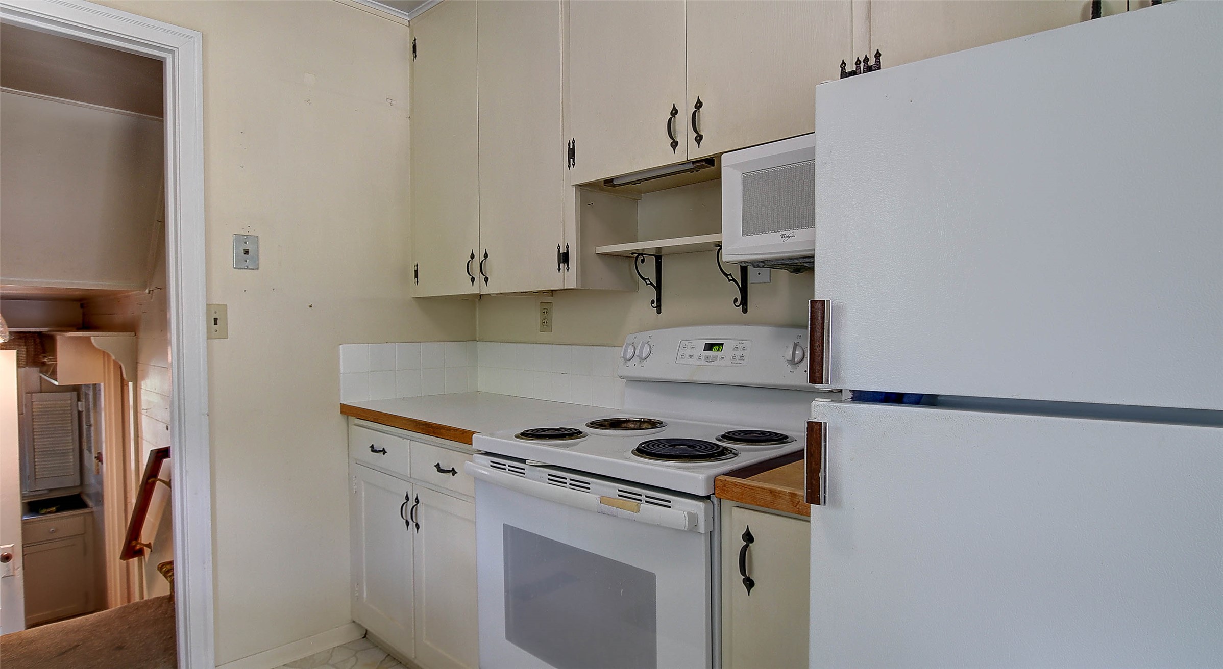 2405 Gilbert Avenue Property Photo 30