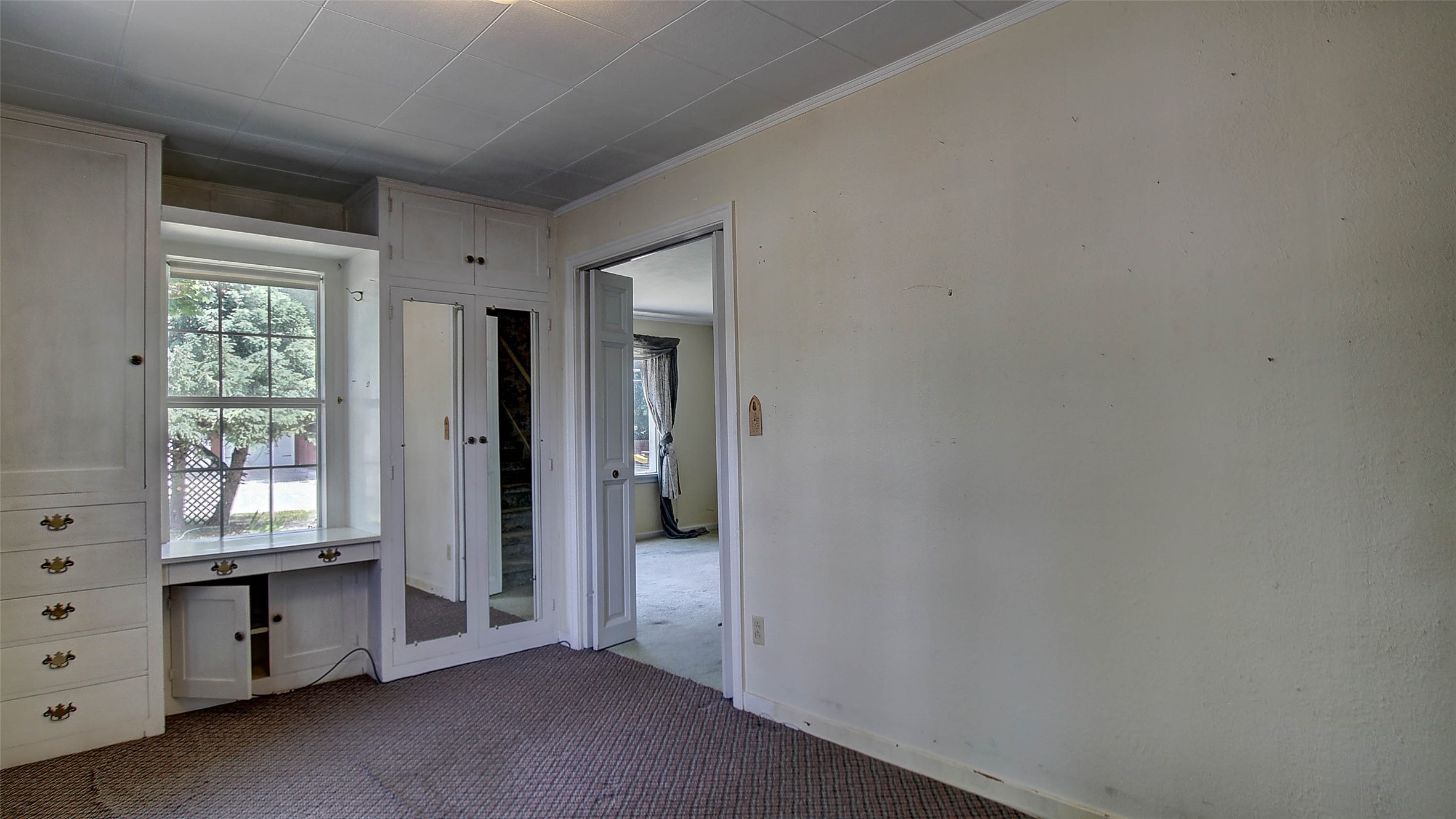 2405 Gilbert Avenue Property Photo 31