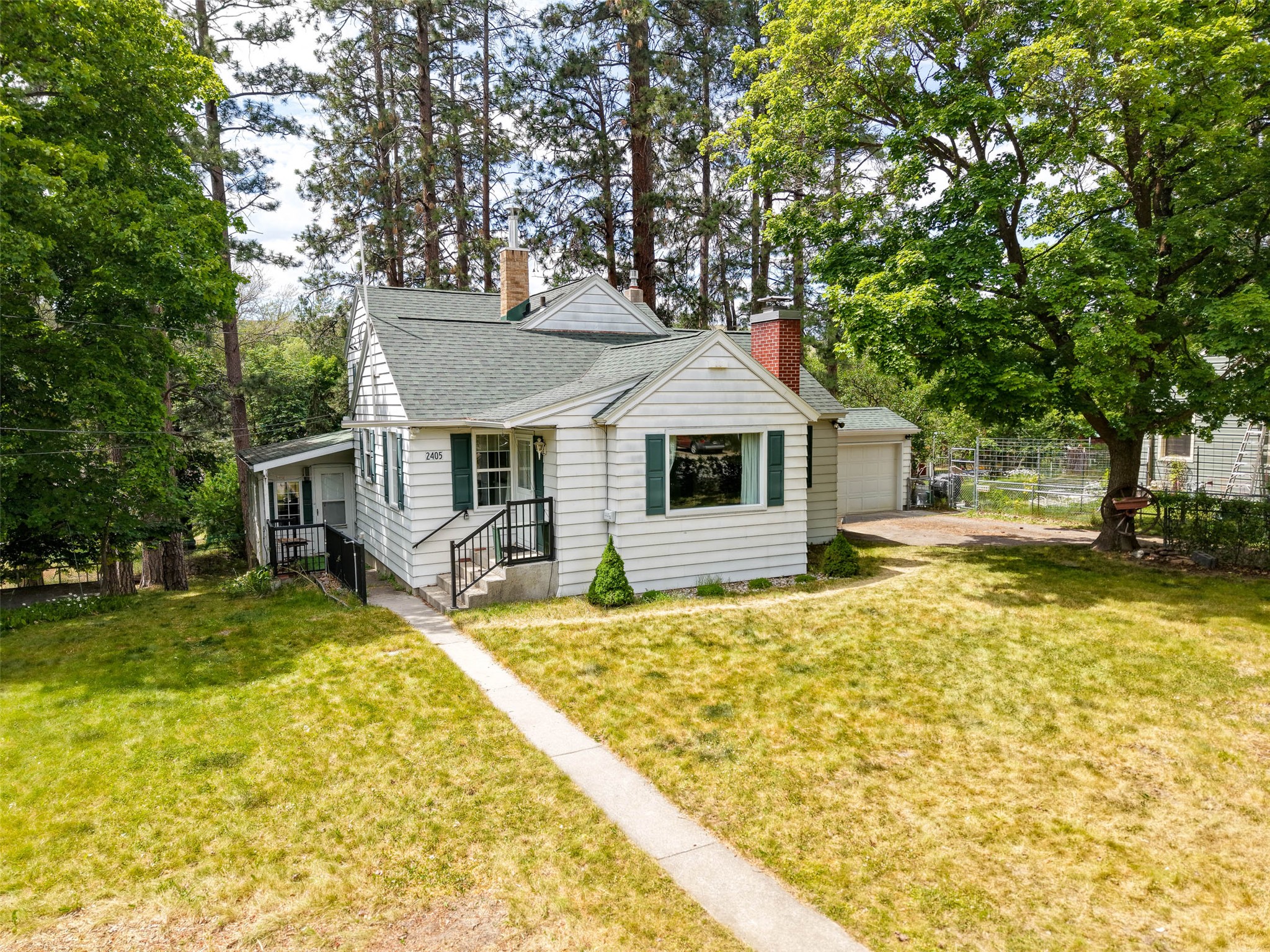 2405 Gilbert Avenue Property Photo 45
