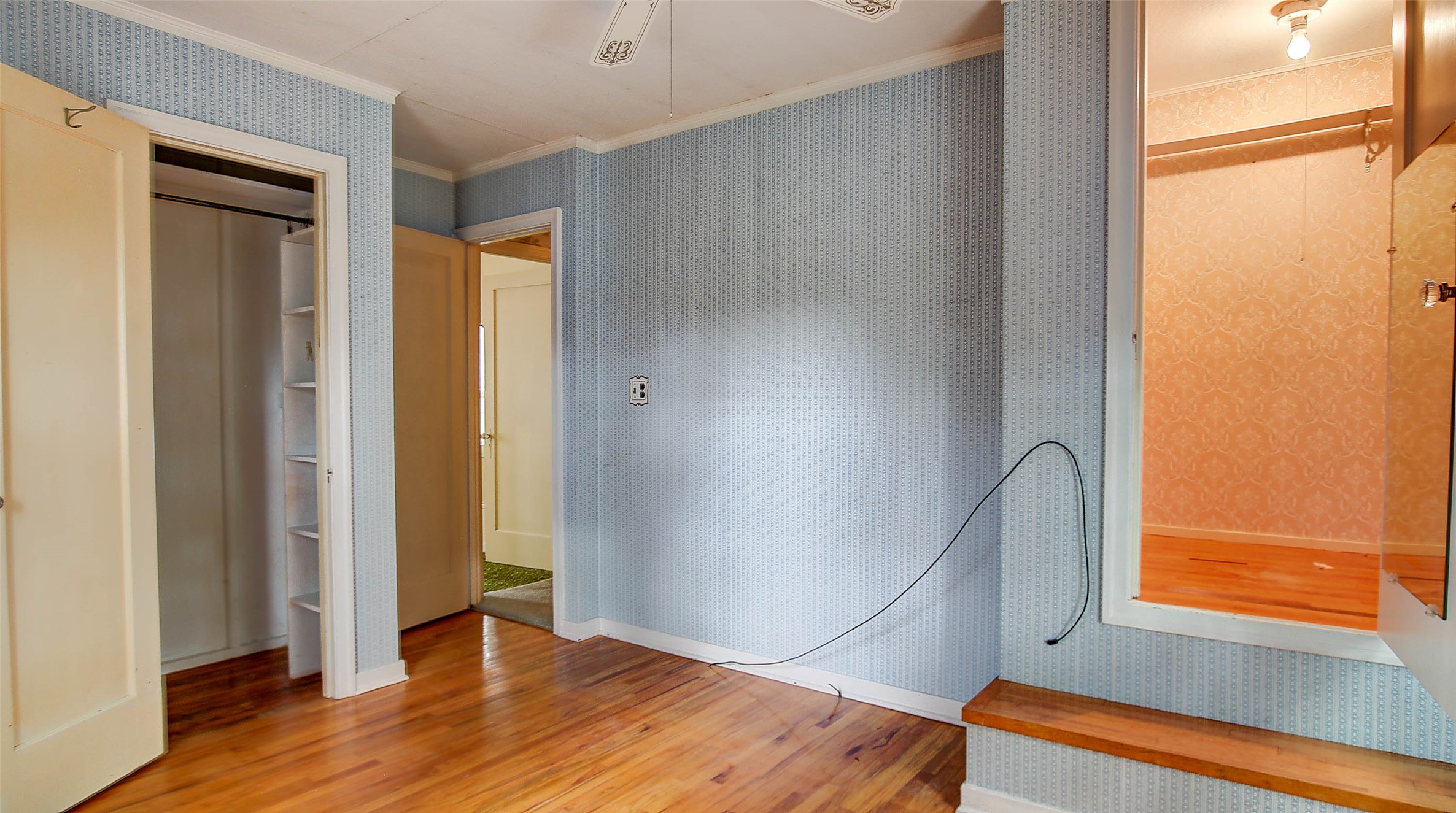 2405 Gilbert Avenue Property Photo 57