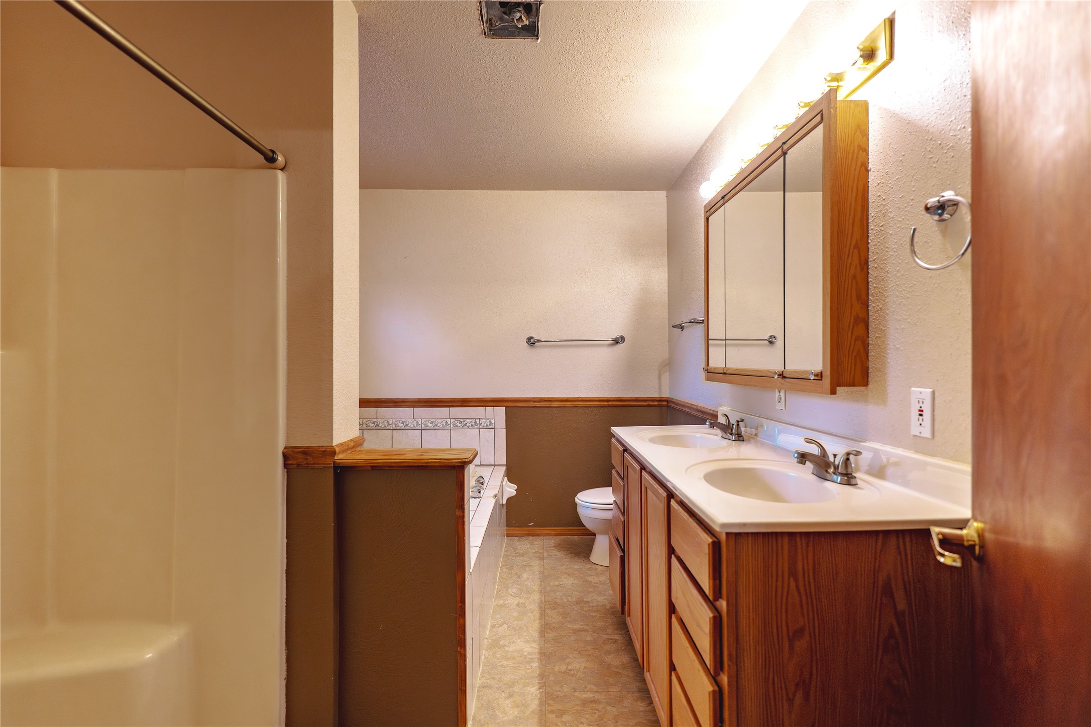 403 3rd Street Ne Property Photo 33