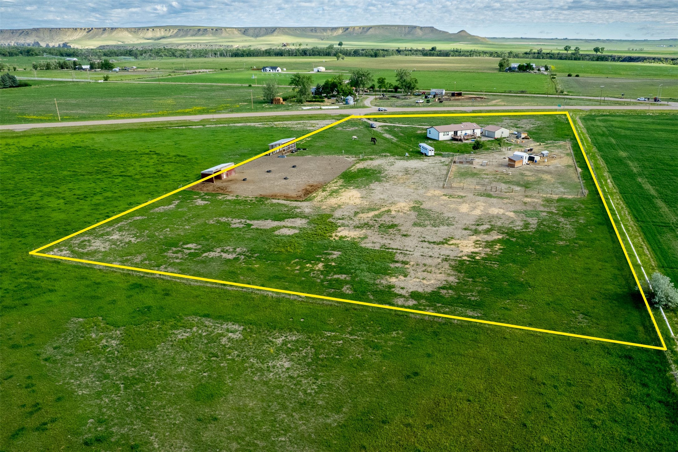 12710 Mt Highway 200 Property Photo 4
