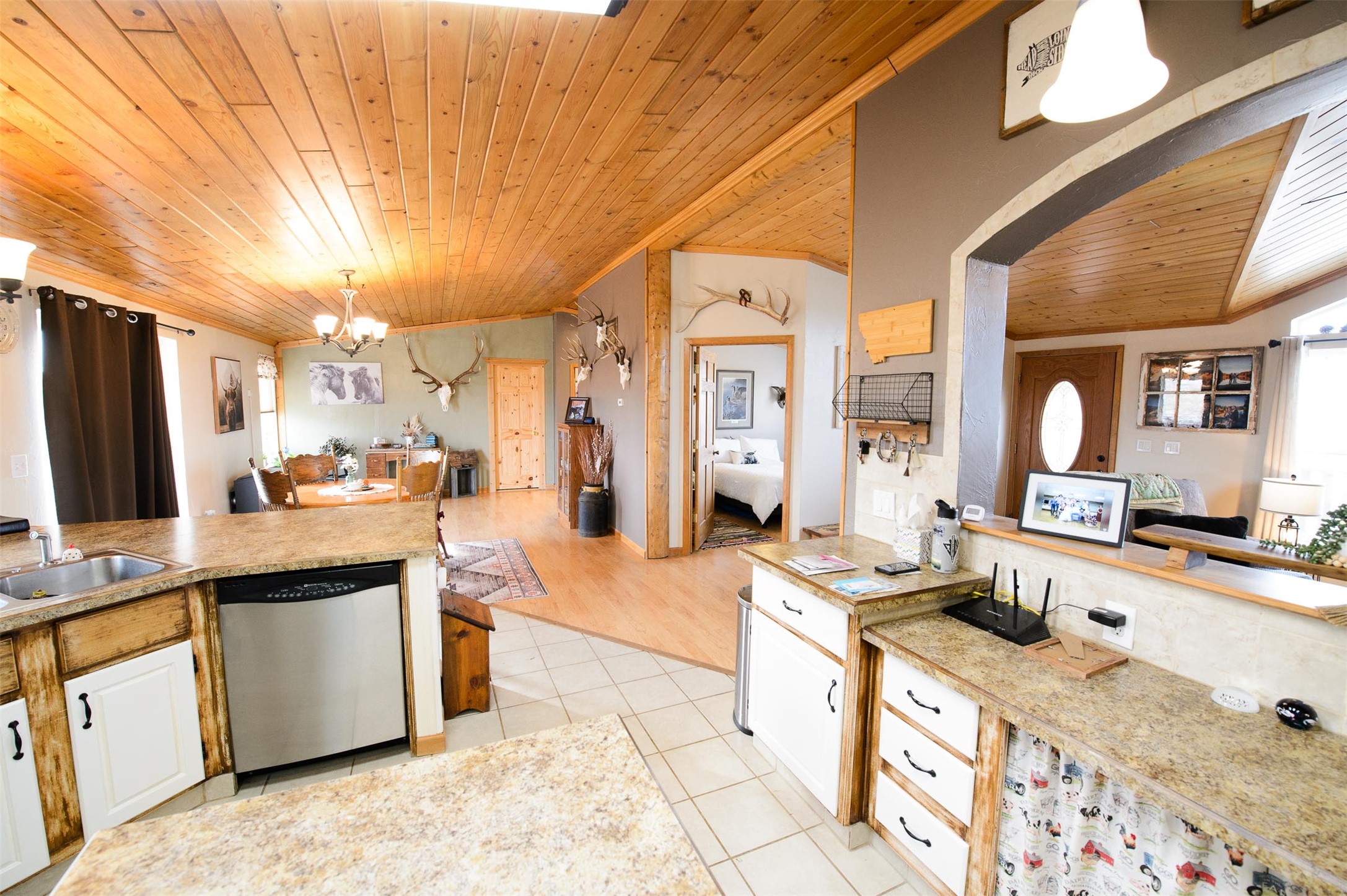 12710 Mt Highway 200 Property Photo 12
