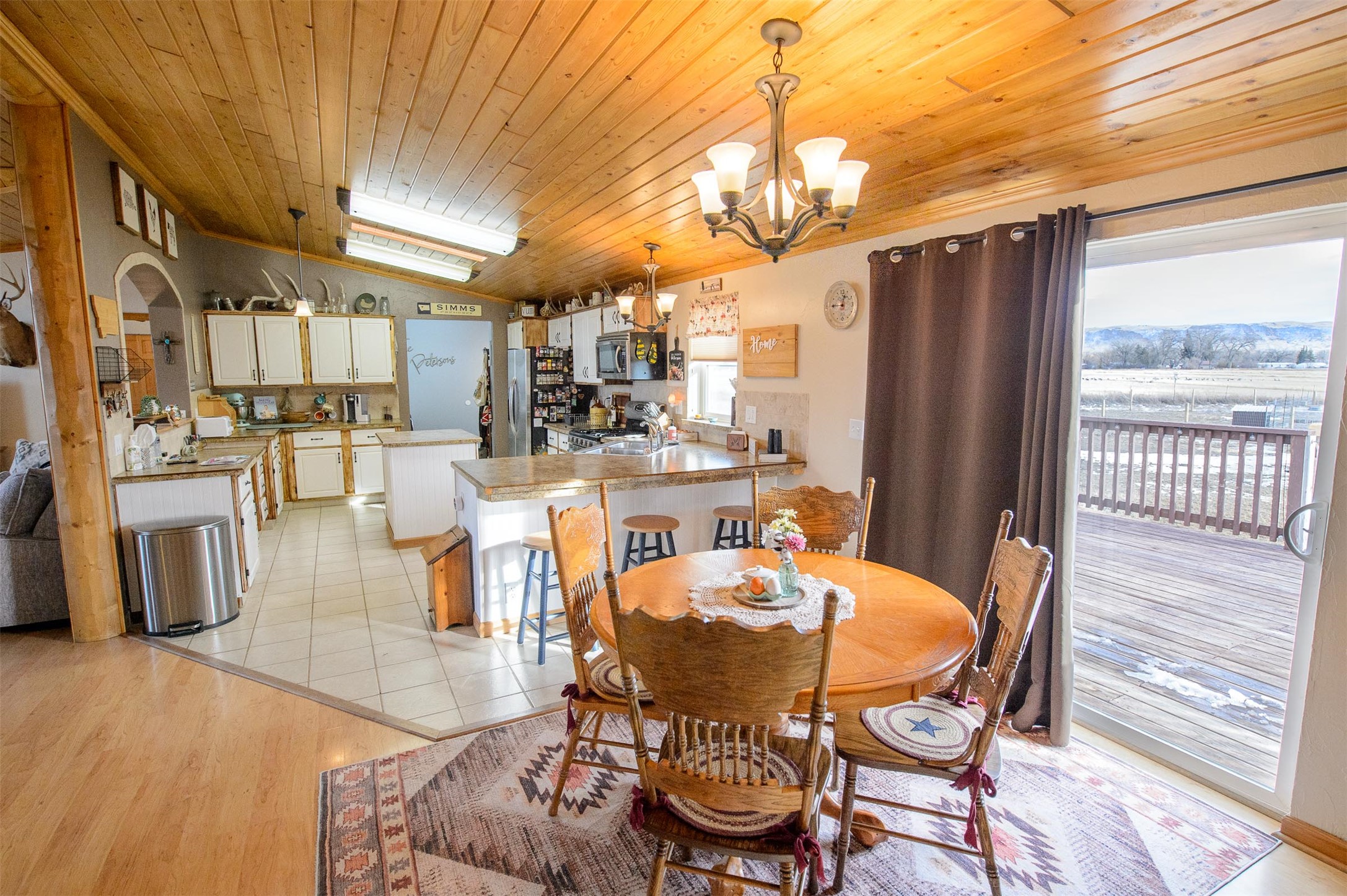 12710 Mt Highway 200 Property Photo 13