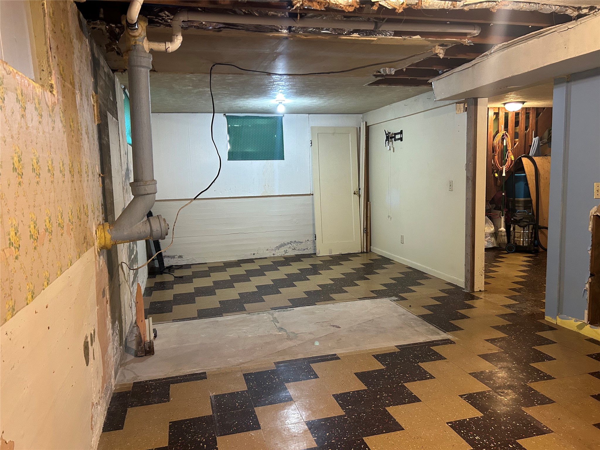 401 Garber Street Property Photo 13