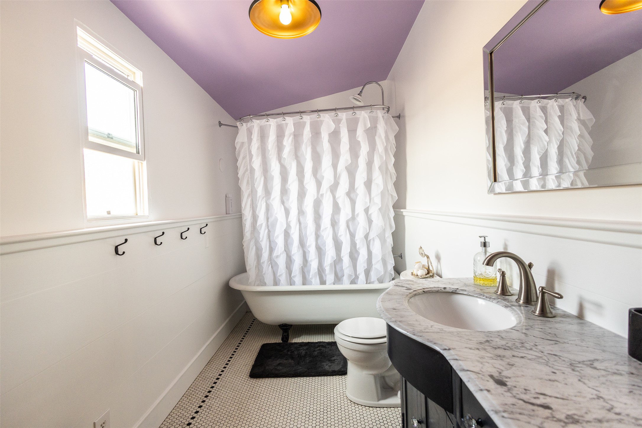 527 Edison Street Property Photo 23