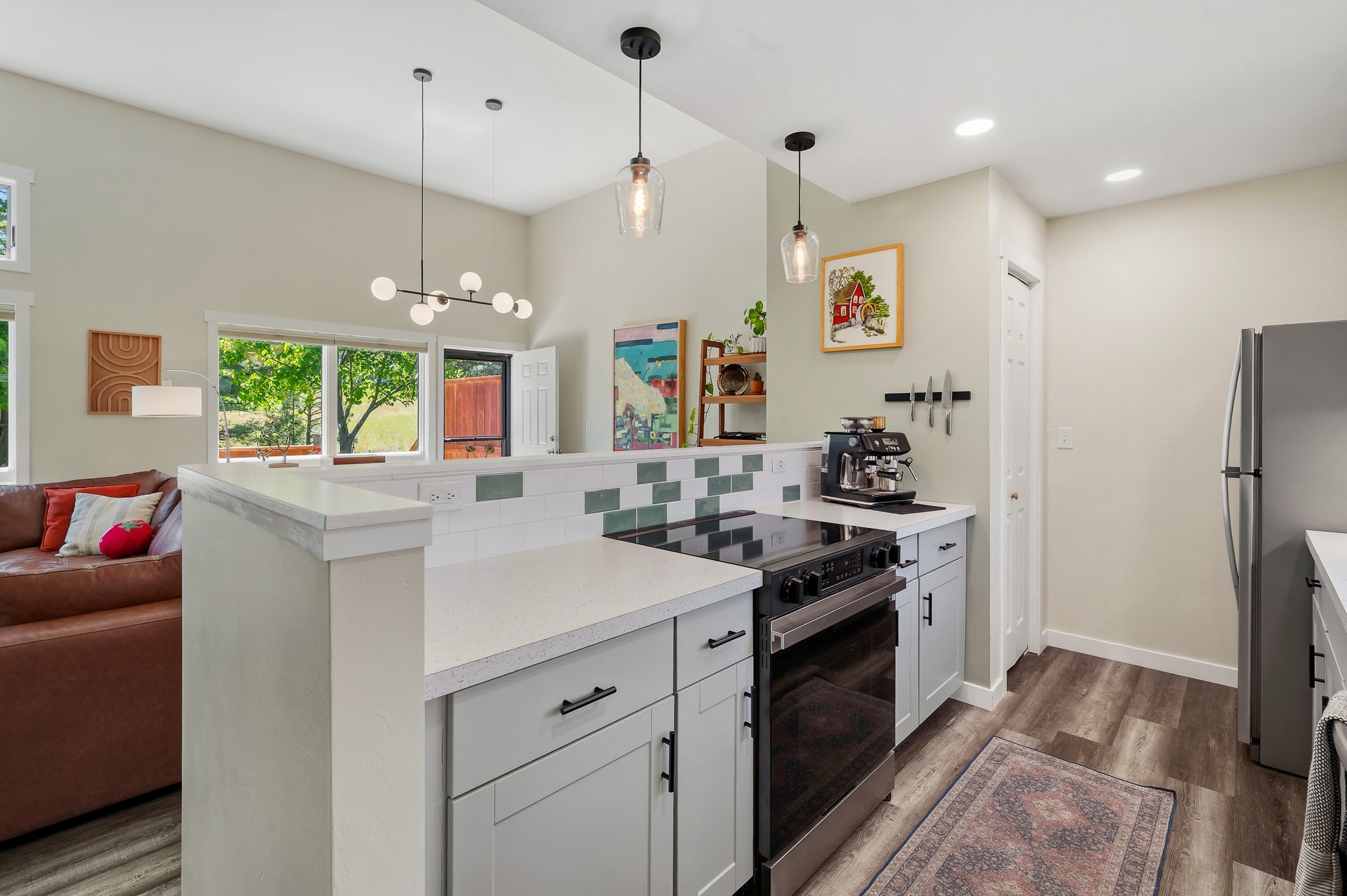 2437 Sunlight Circle Property Photo 8