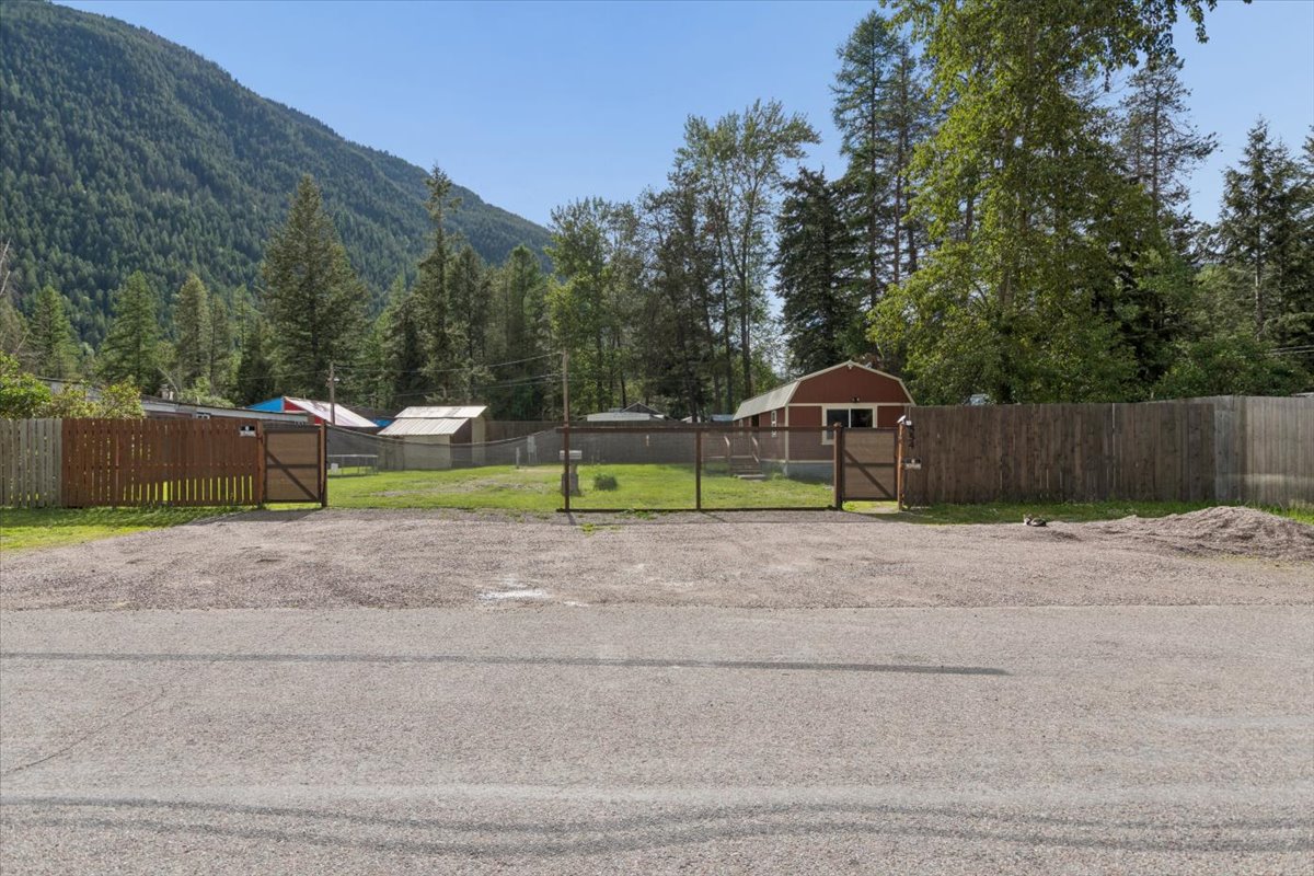 30073480 Property Photo 2