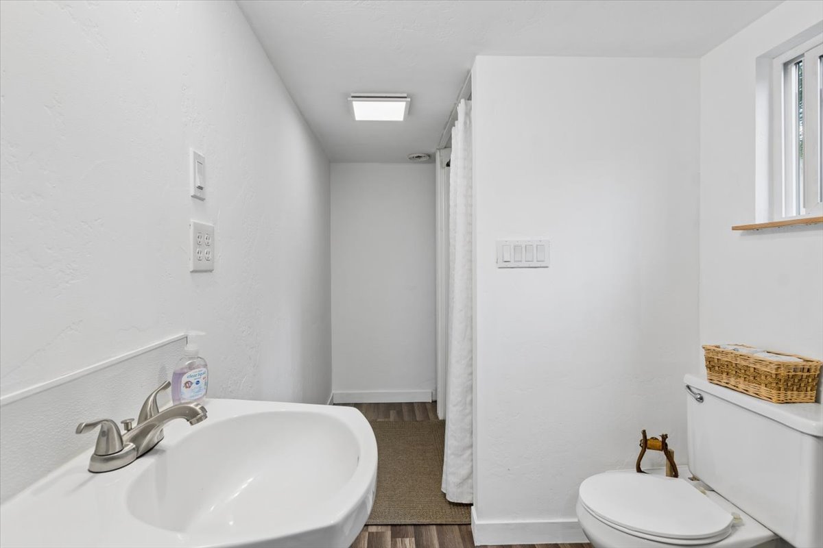 30073480 Property Photo 14