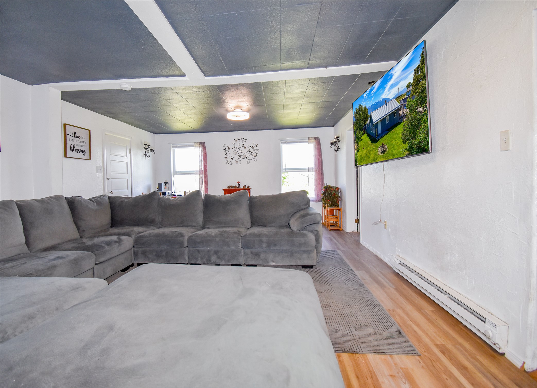53424 2nd Avenue E Property Photo 11