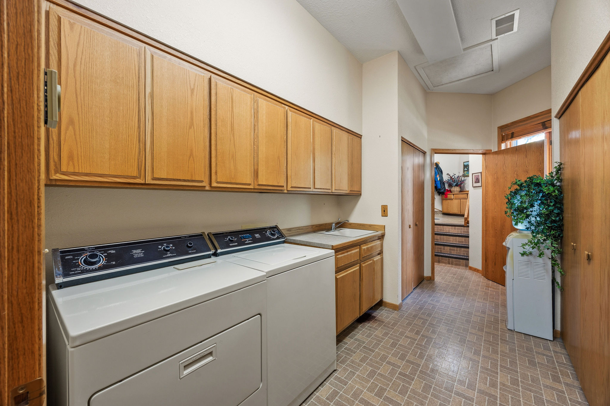 Nhn Eagle Bend Drive Property Photo 34