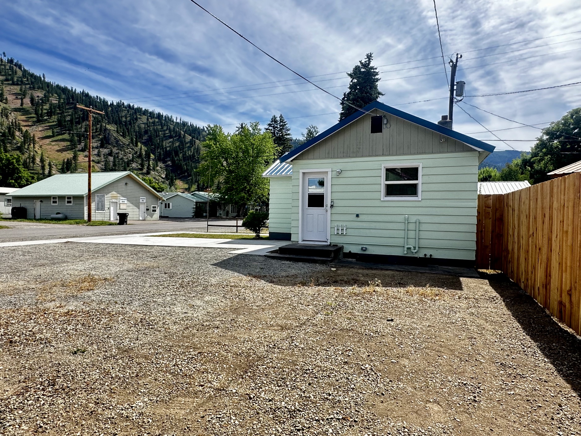 303 4th Avenue E Property Photo 22