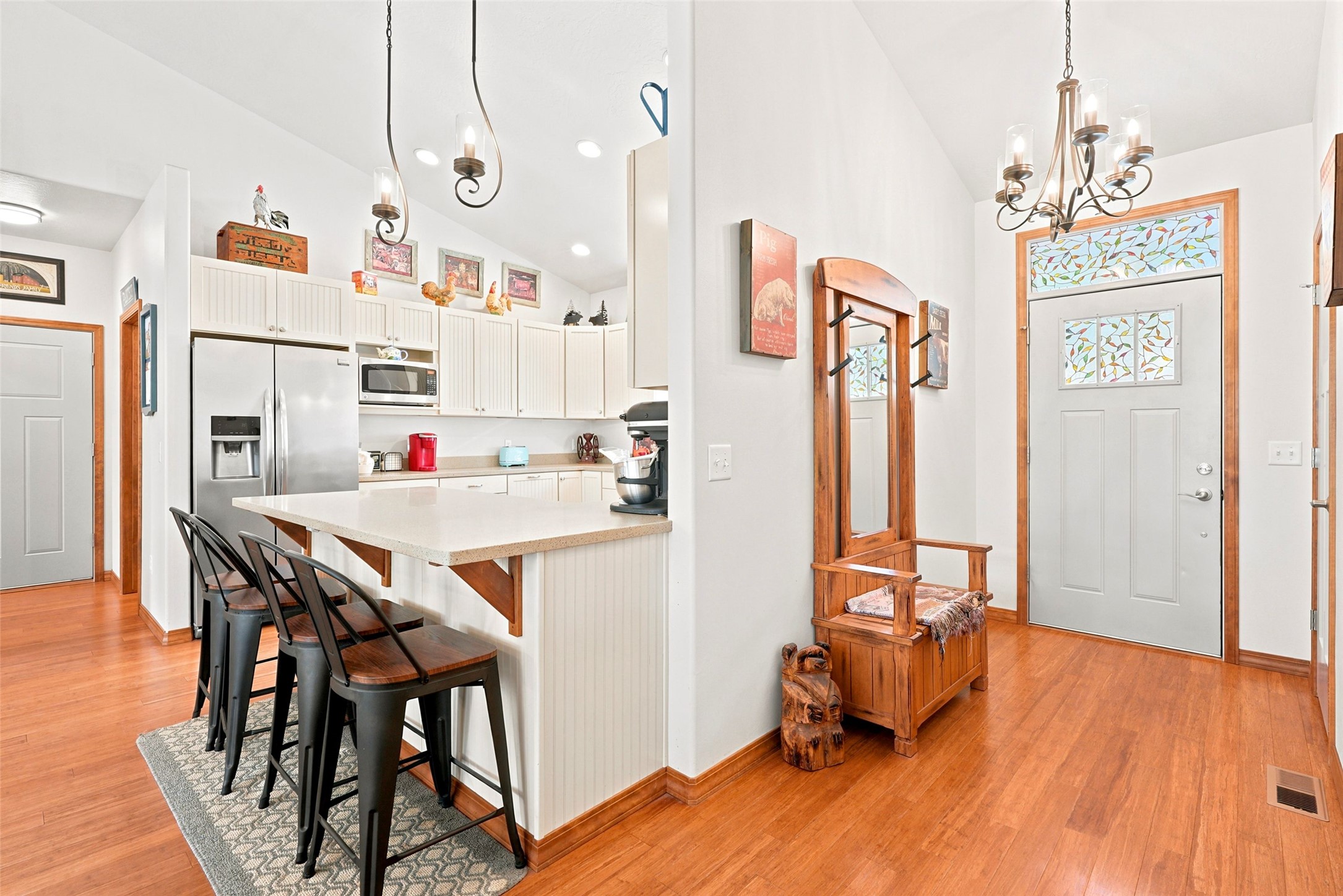610 El Capitan Loop Property Photo 4