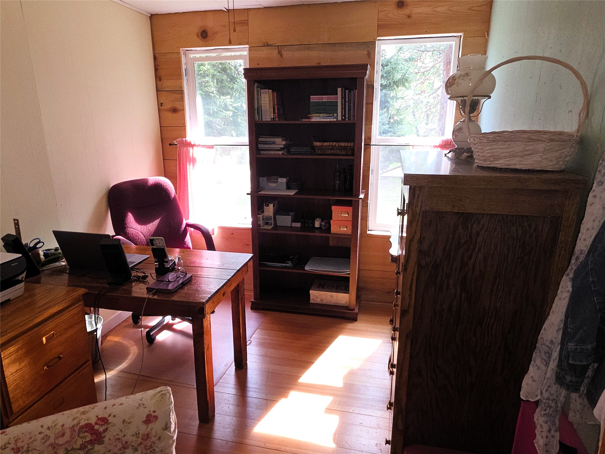 430 W River Road Property Photo 14
