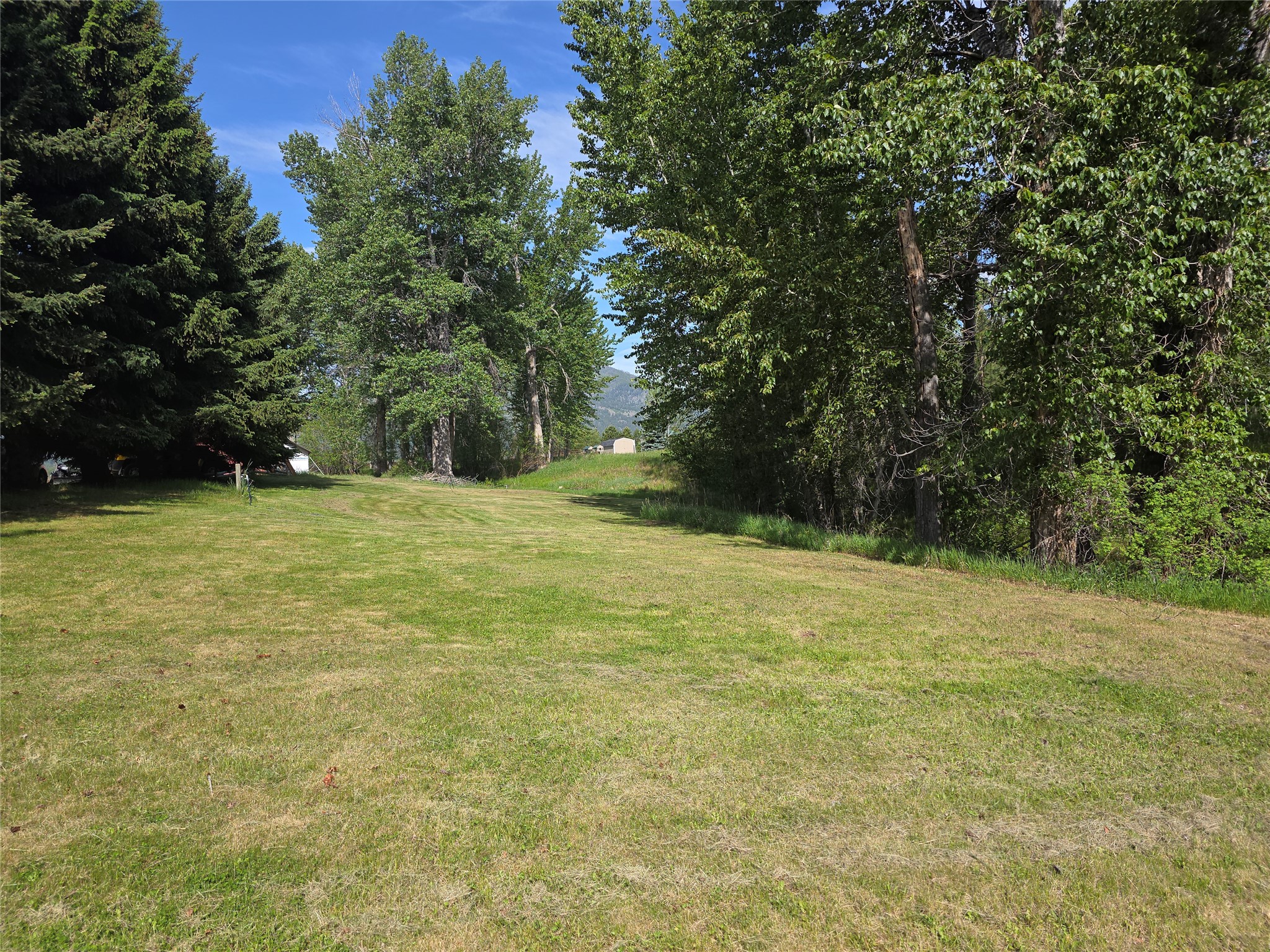 430 W River Road Property Photo 44