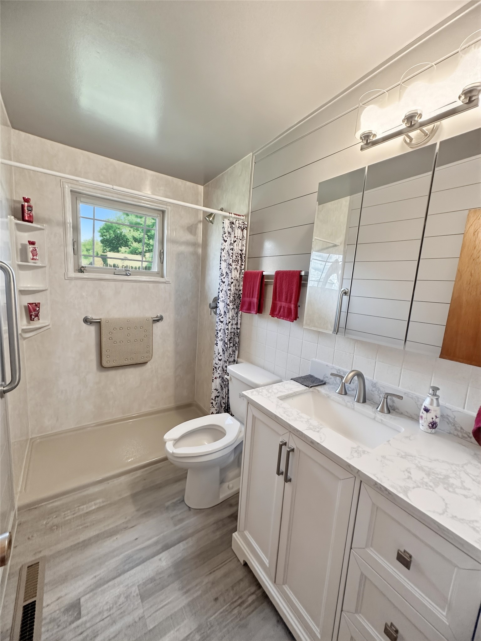 425 8th Avenue S Property Photo 12
