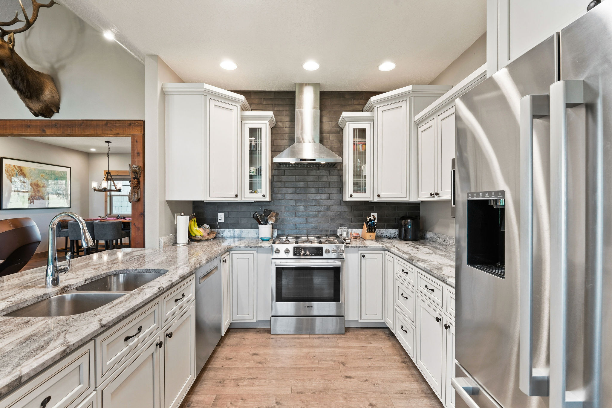 21 Towering Pine Court Property Photo 15