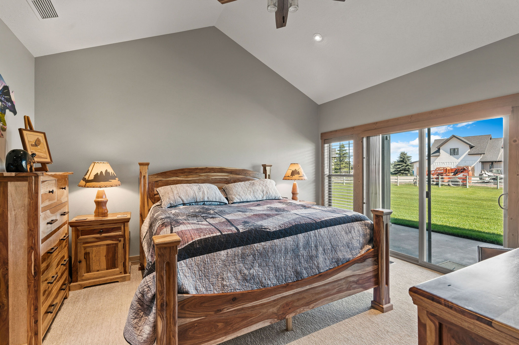 21 Towering Pine Court Property Photo 17