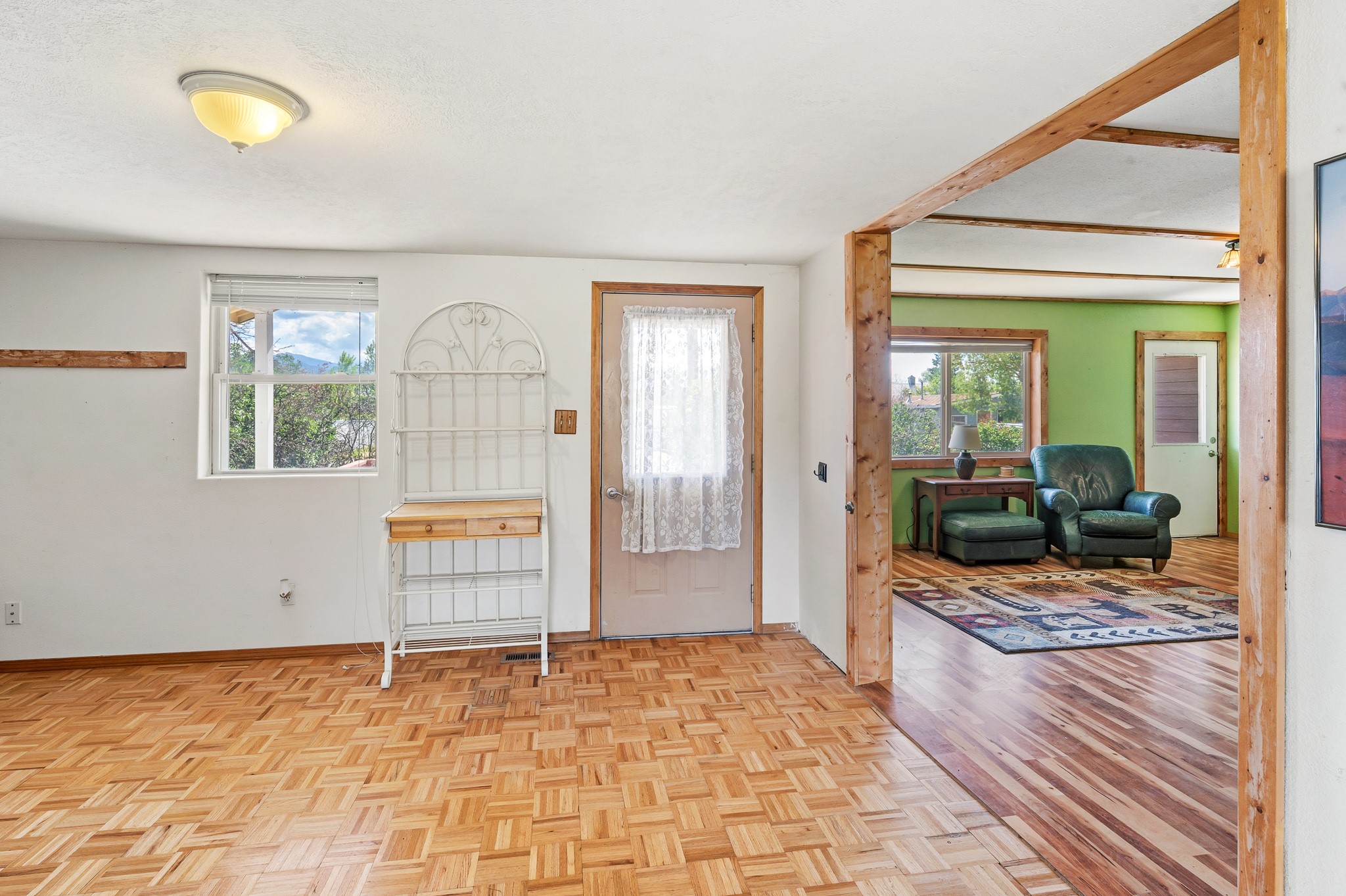 117 S Cleveland Street Property Photo 3