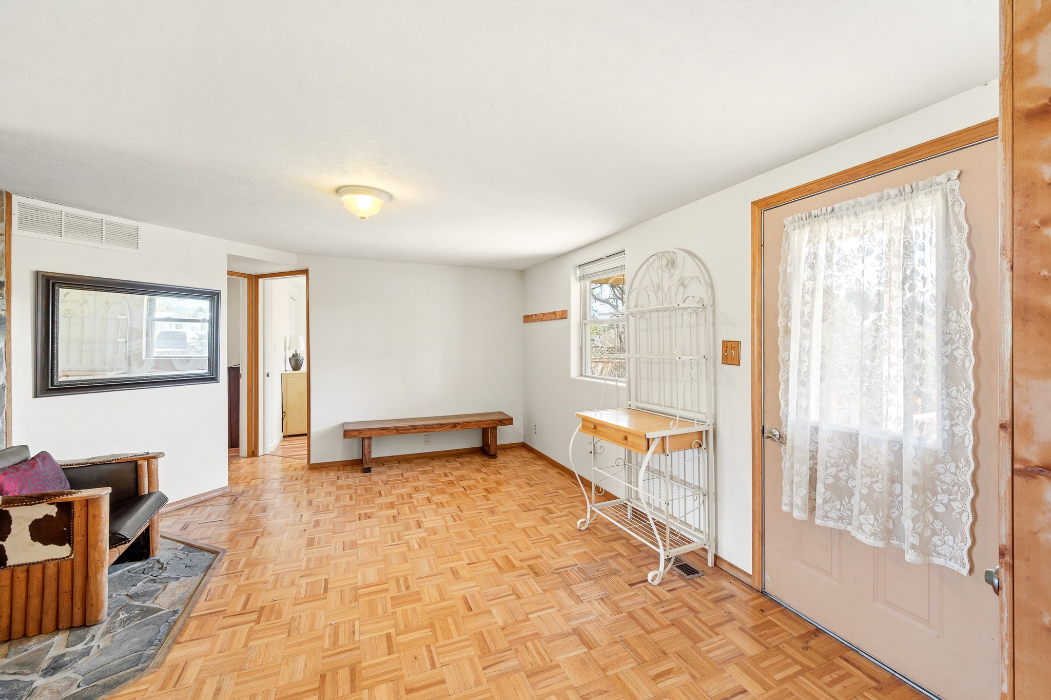117 S Cleveland Street Property Photo 4